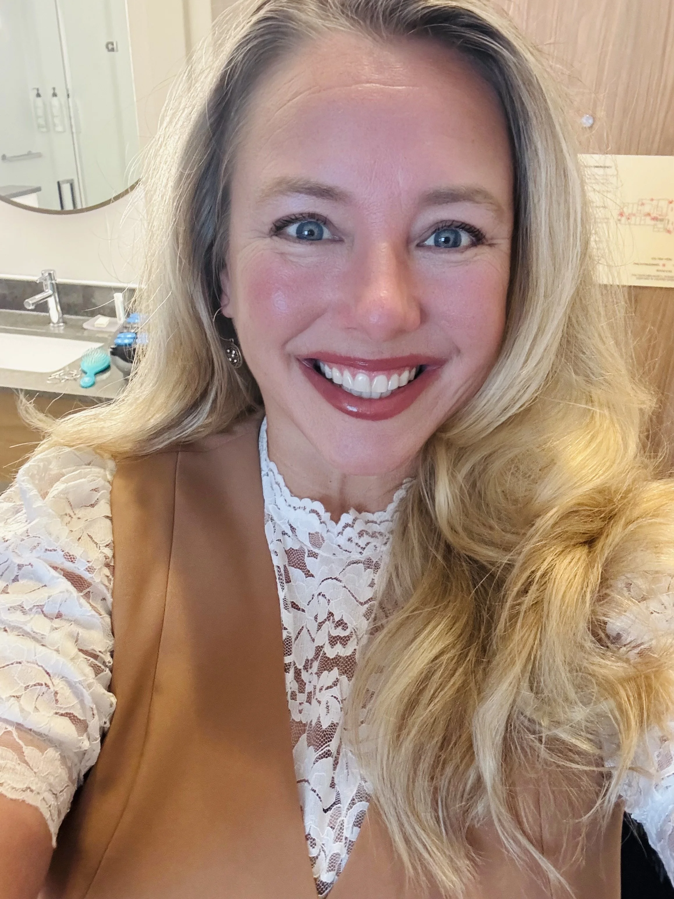 Facetune_10-07-2025-20-53-25.jpg