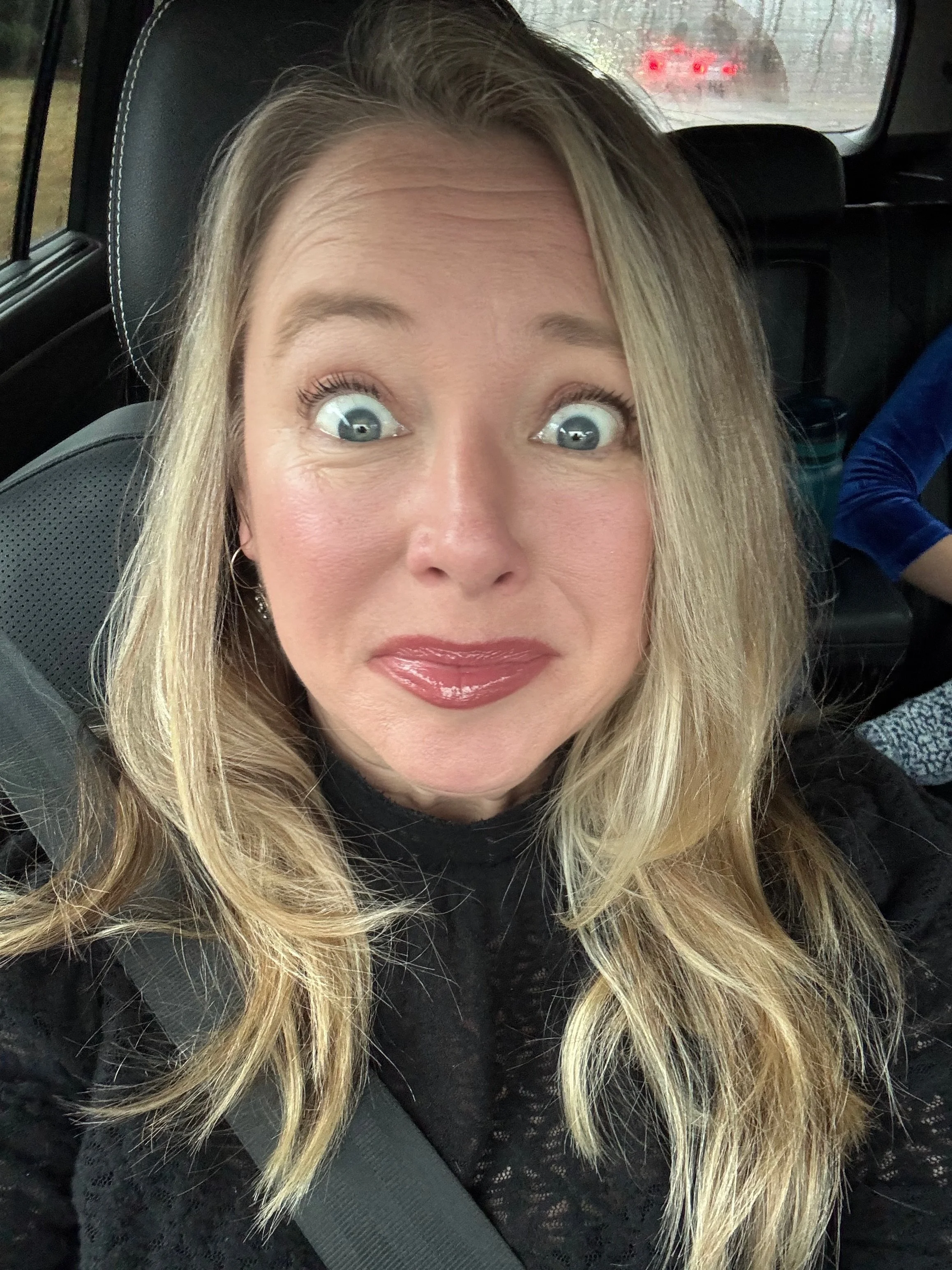 Facetune_05-12-2025-17-00-00.jpg