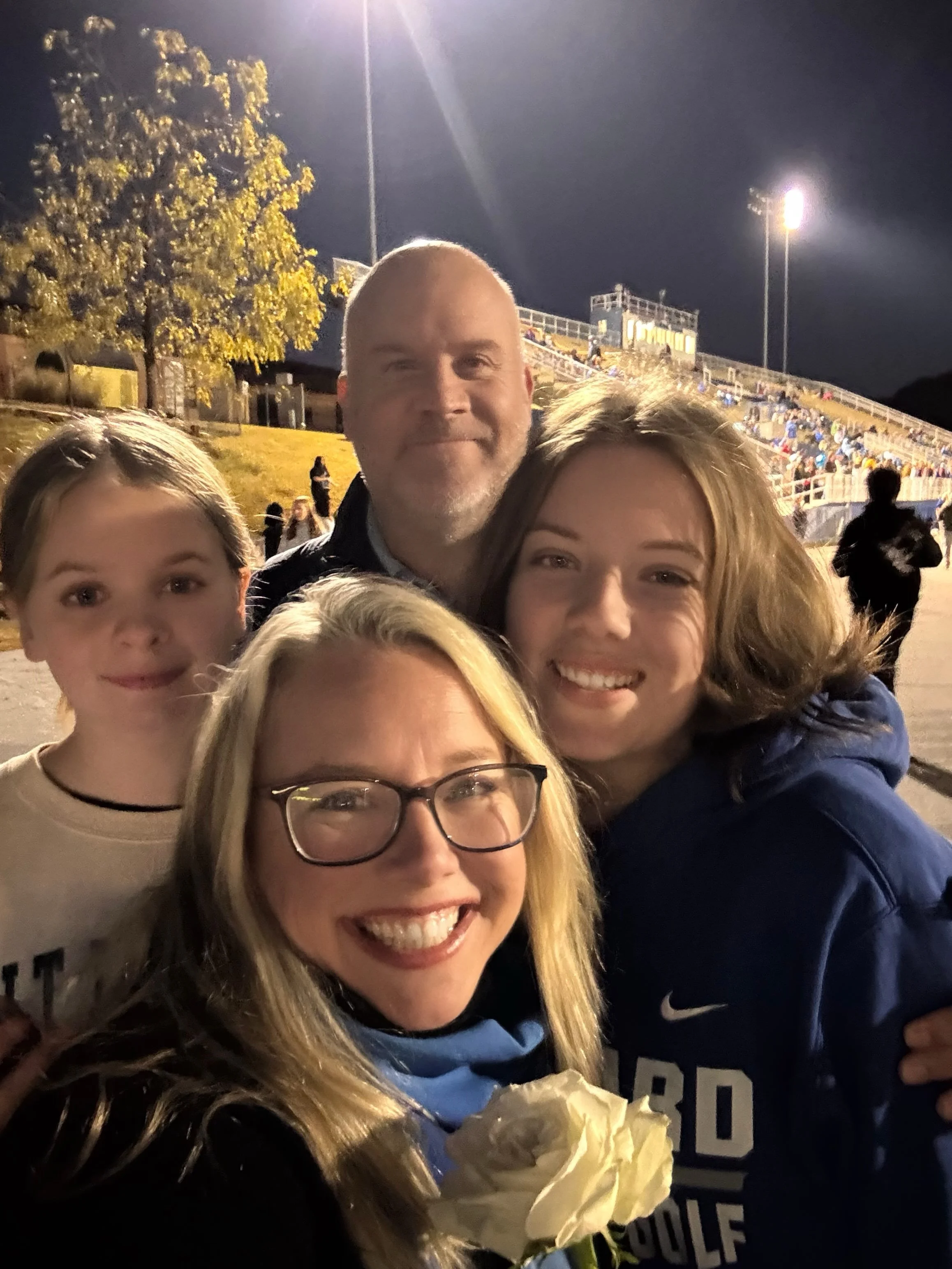 It was a beautiful night with @bhsbluedevils celebrating the Senior Fall sports athletes and our golfer! Fun and bittersweet to walk across the field with kids she&rsquo;s been in school with her whole life, and to listen to all their big plans. 

Le