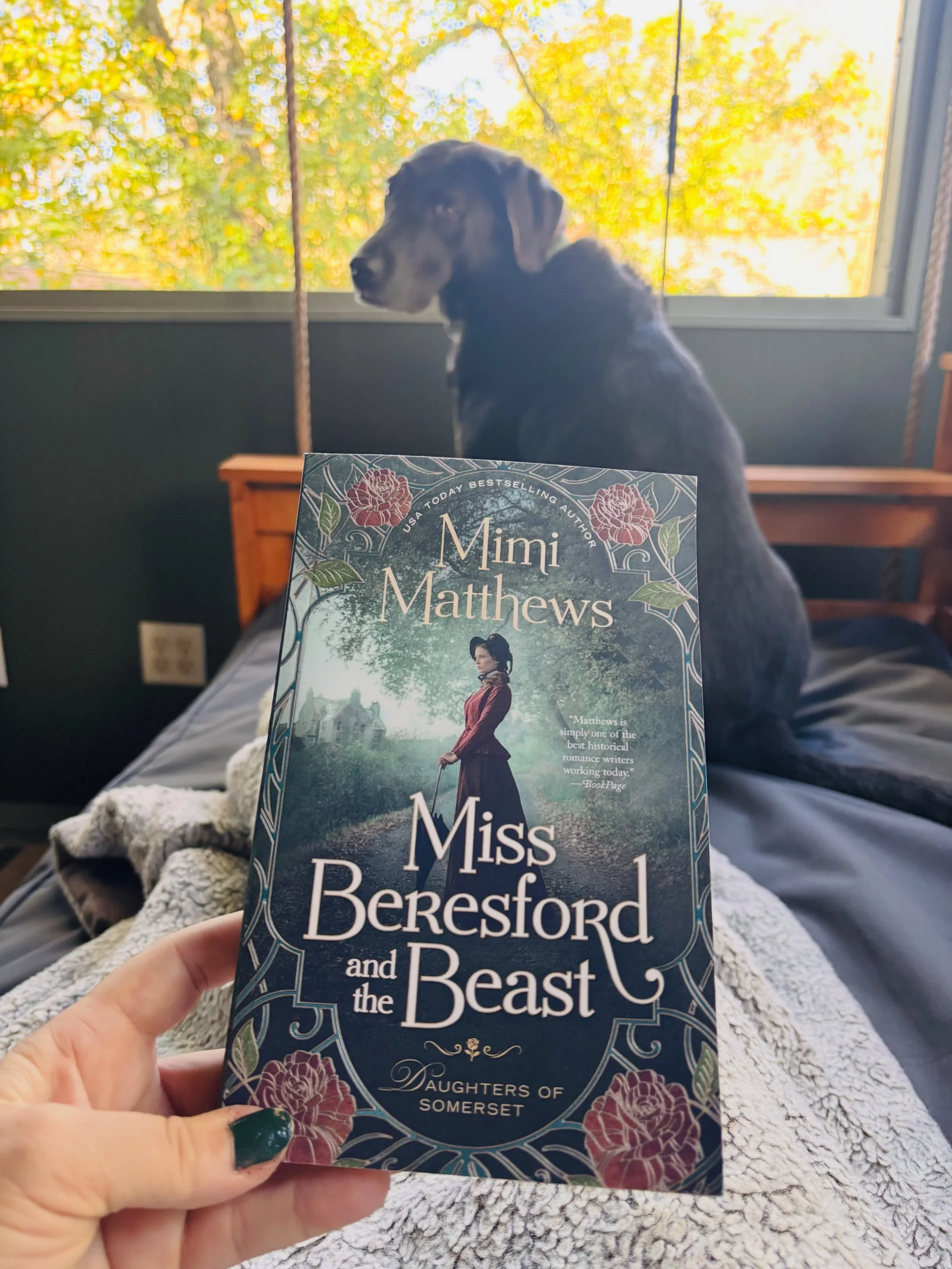 @mimimatthewsesq is always a delight: Her heroines have that special spark which manages to be both authentic and enchanting, and her gruffest heroes are always dreamy and vulnerable. (And Merlin and I always love the dogs.) 

I thoroughly enjoyed Mi