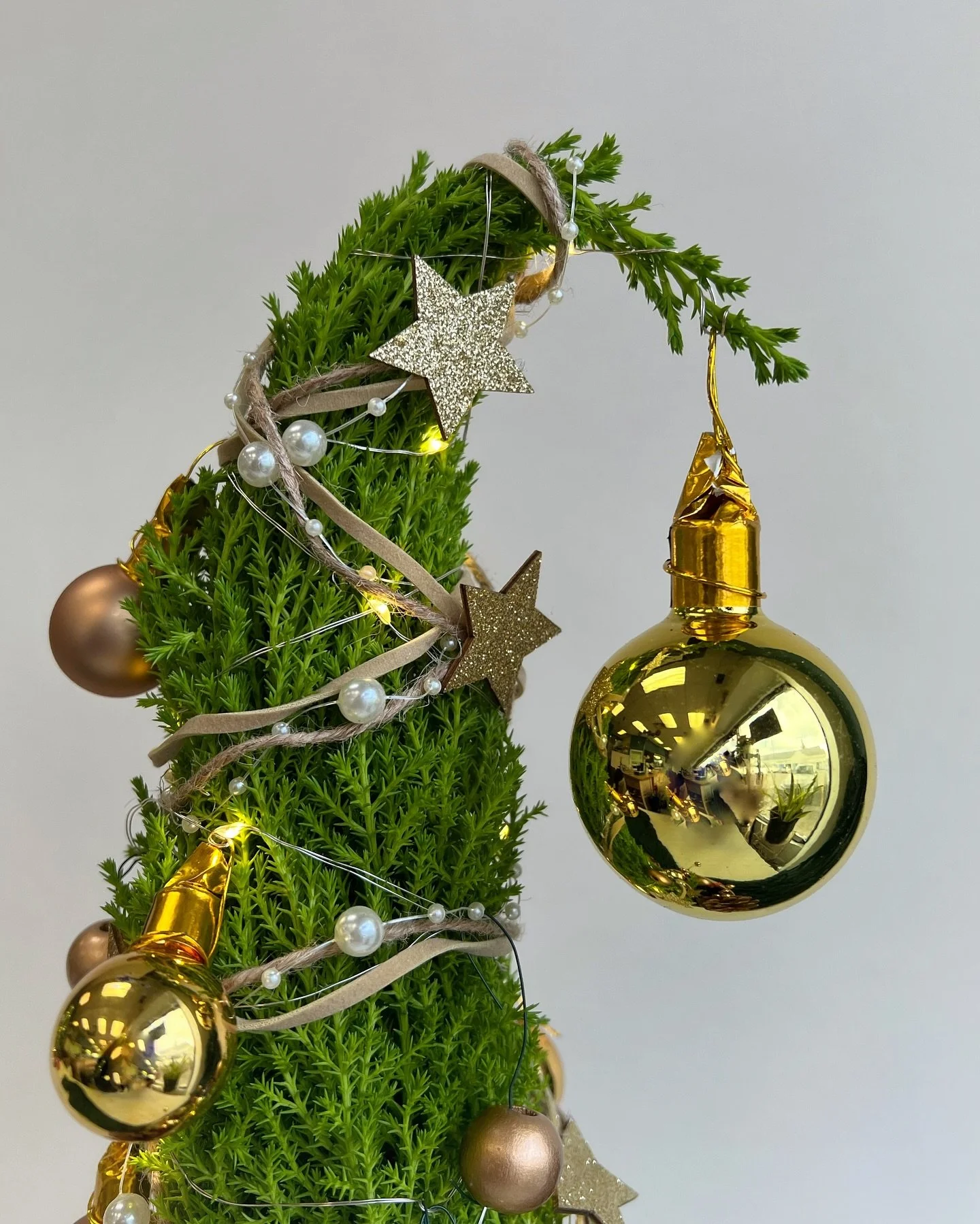 It&rsquo;s beginning to look a lot like Christmas! Shop our Grinch Trees online and stop by the store to pick up the perfect stocking stuffers!🎄❄️

#LeBouquet #FloralDesign #YYCflorist
#grinchtree #christmasdecor #happyholidays #shoplocalyyc