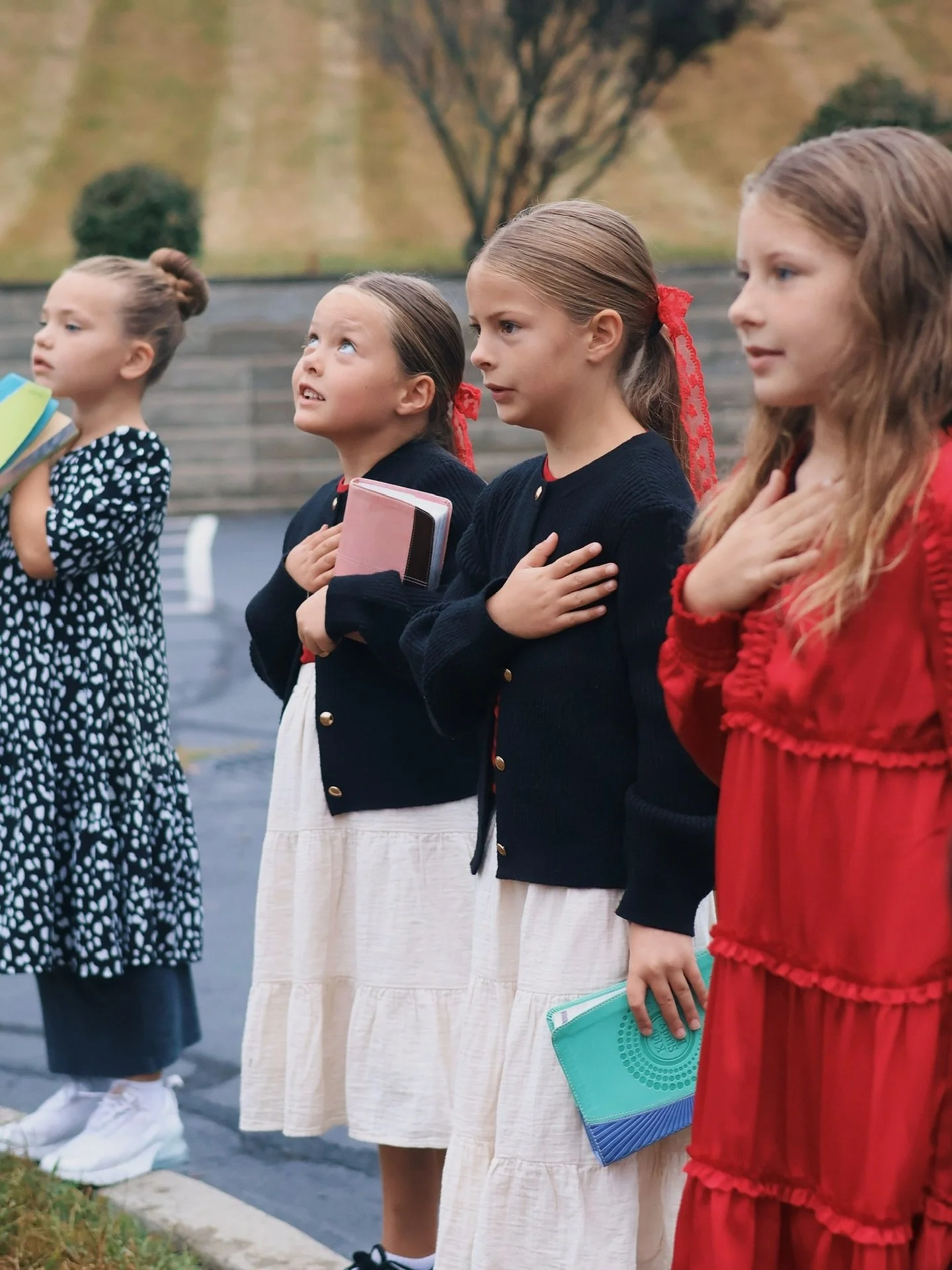 Prayer at the pole 🙏🏼📖