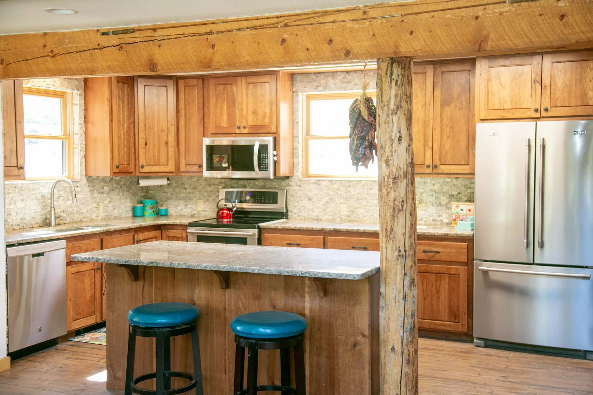 6Kitchen28920Hwy149CreedeCO81130.jpg