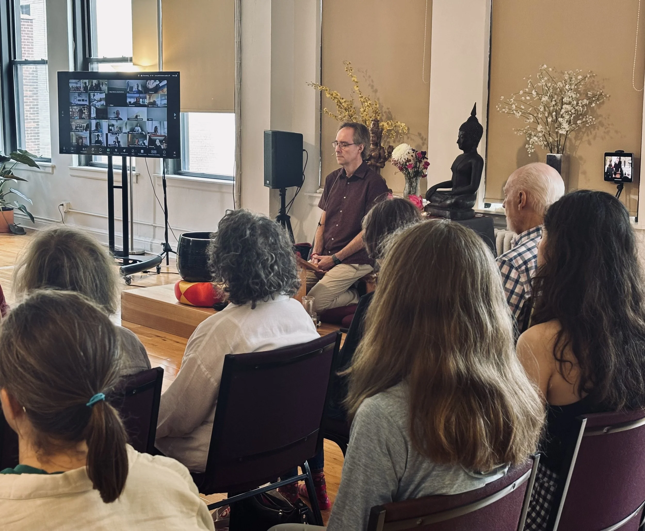 In-person/hybrid Sacred Sunday Pause w/ Bart van Melik