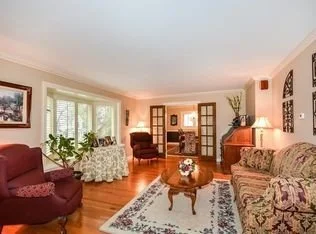 DeClutter Box Living Room Organization