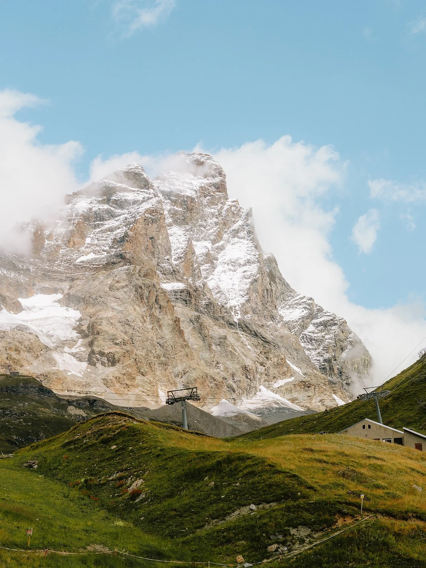 Breuil-Cervinia, IT | August 2025

In the Matterhorn&rsquo;s backyard

-

#alps #matterhorn #matterhornphotography #mountainphotography #naturephotography #italy #switzerland #adventureawaits #belgianshooters #photography #fotografie #inframe #scsvis