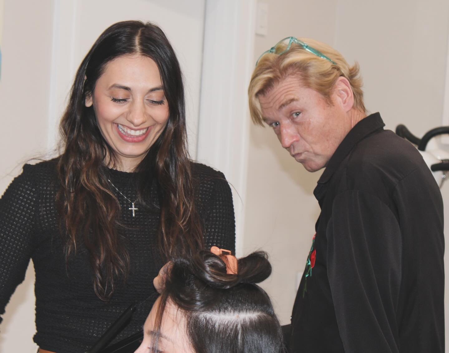 Can’t wait to see you in our chairs😍
a Few of our Darien Crew 🤪
• book your appointment today, link in BIO
• new clients receive 20% off their service of choice 🙂