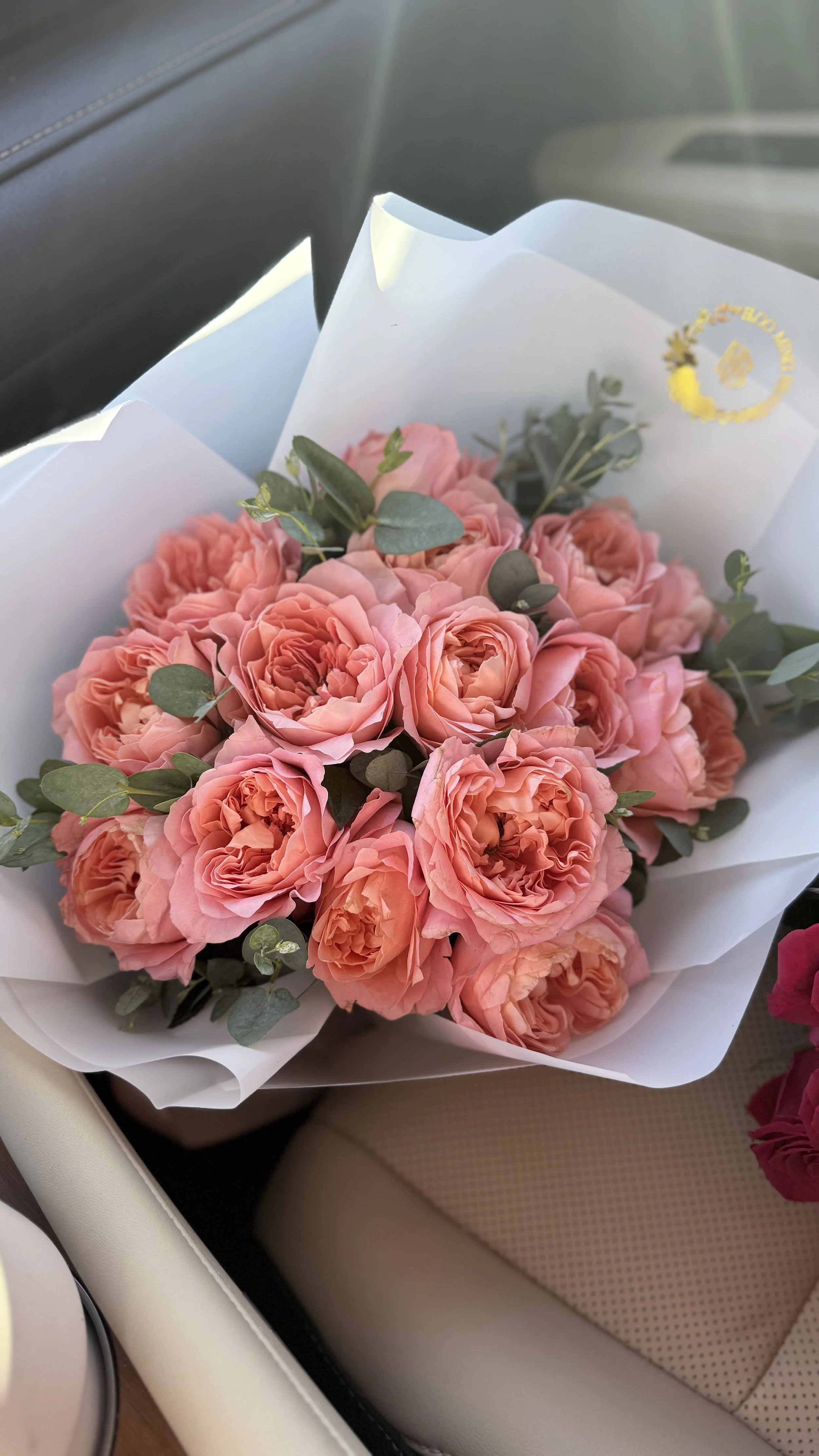 Batterfly rose bouquet