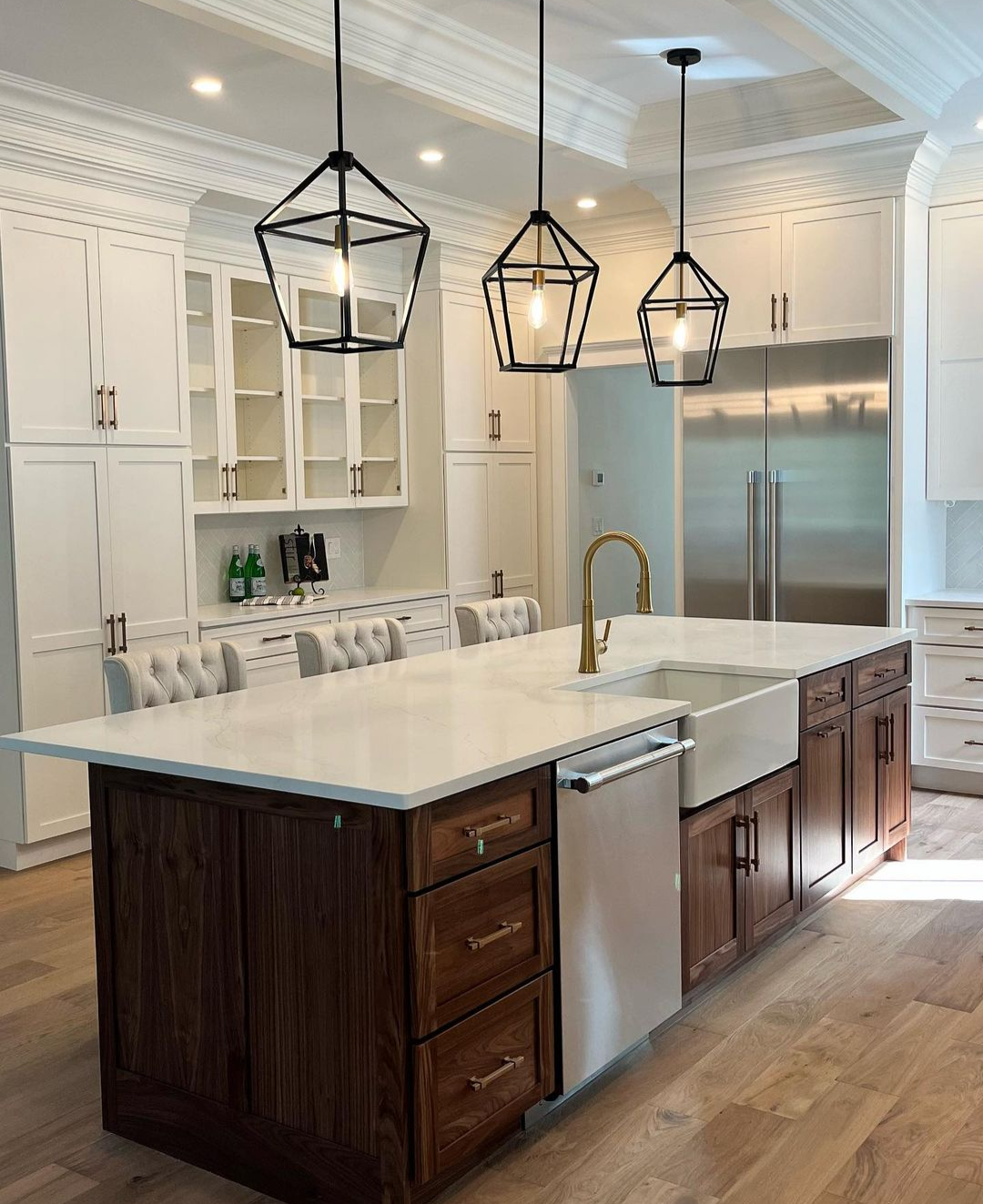 Transitional Kitchen Remodel in Reading, MA by Granite Girls USA Inc. project photo 6