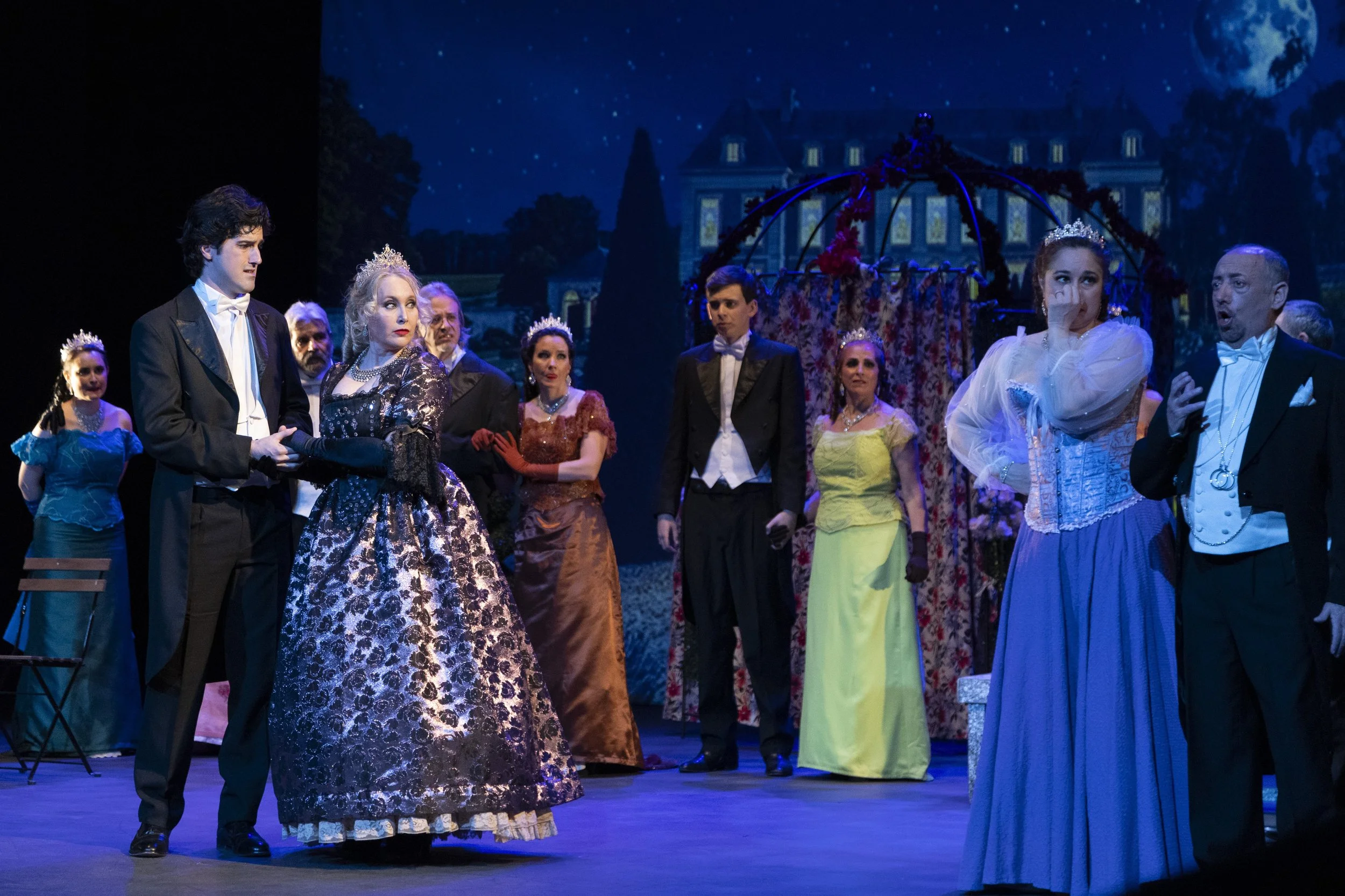 La Viuda Alegre, Compañía Lírica Amadeo Vives