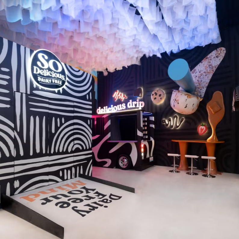 the room was tricked out in bold color