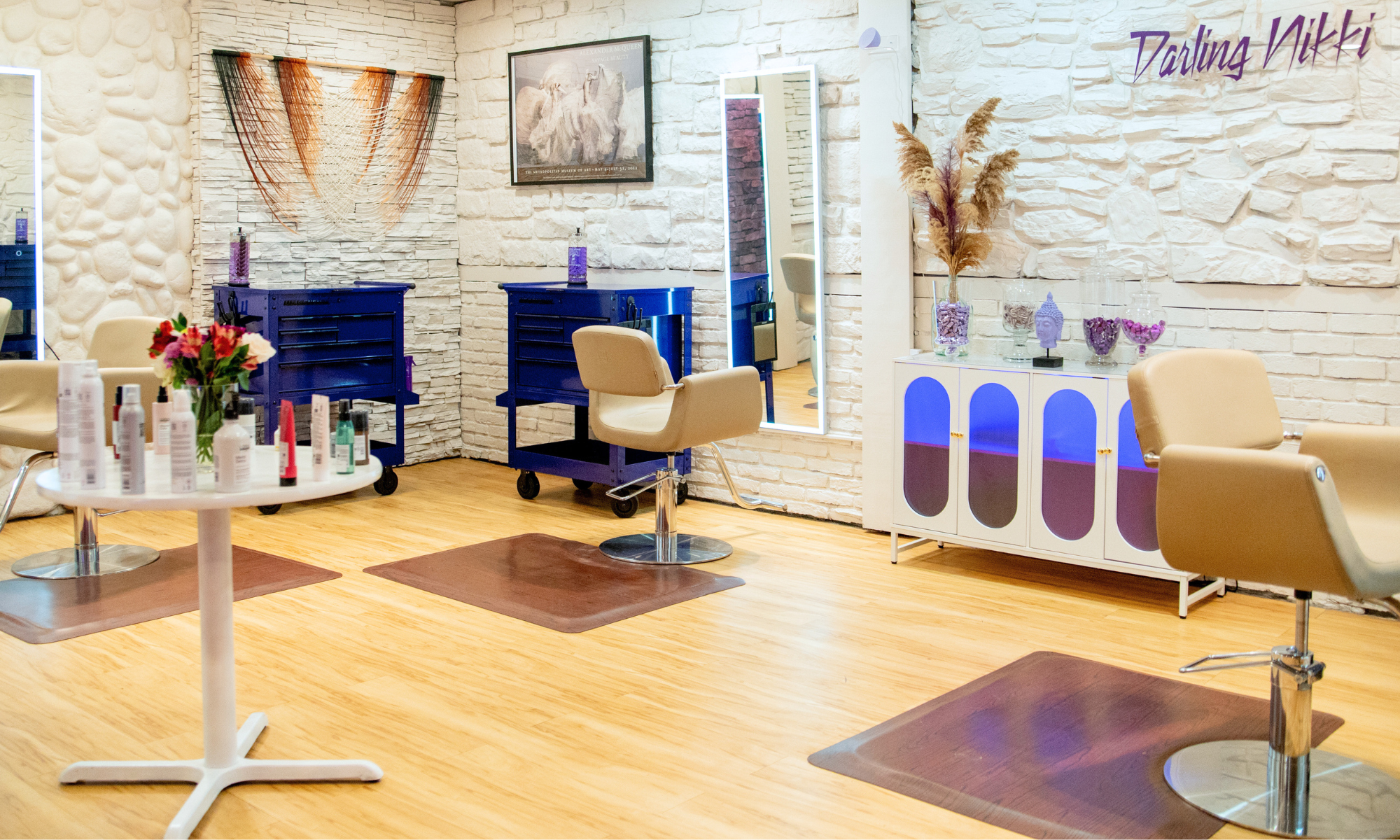 Darling Nikki Salon