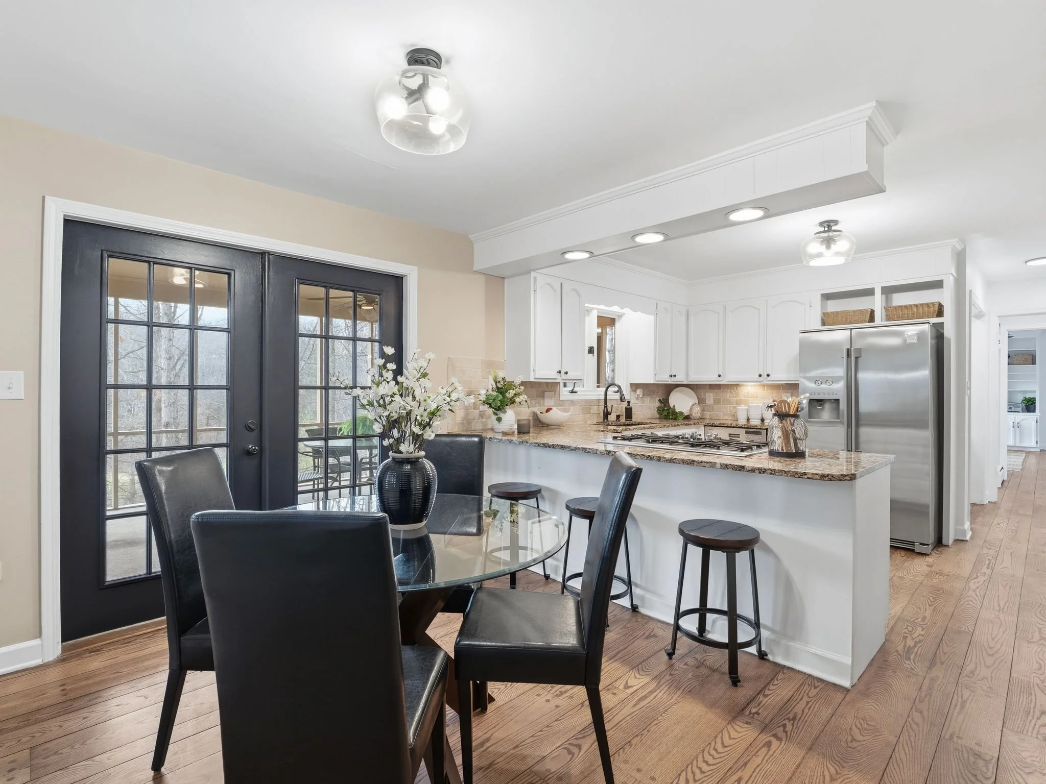 11-4867 Hunting Hills Dr-MFW Media.JPG