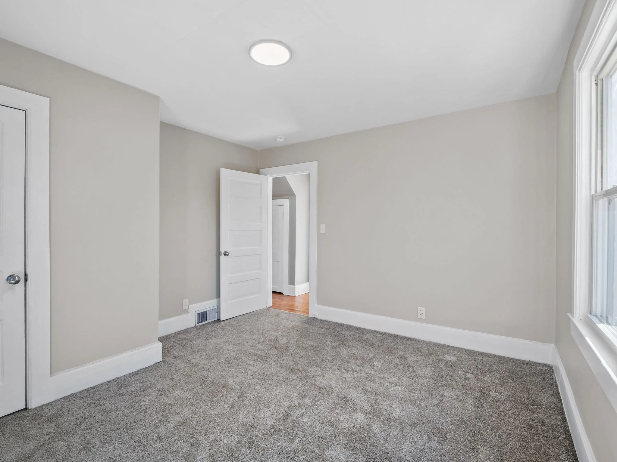 16-218 E John Redd Blvd-MFW Media.jpg