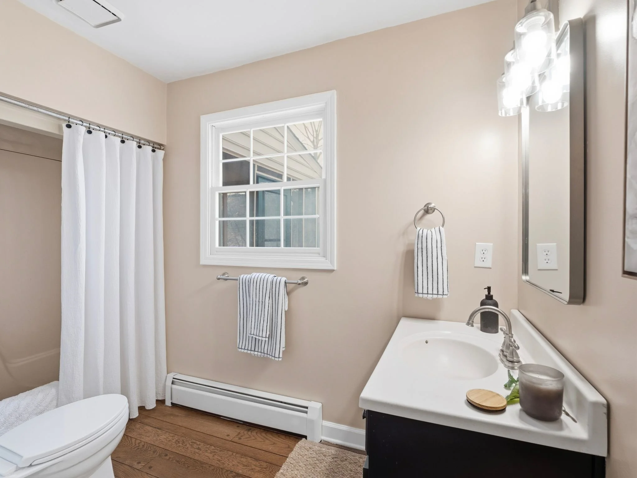 19-4867 Hunting Hills Dr-MFW Media.JPG