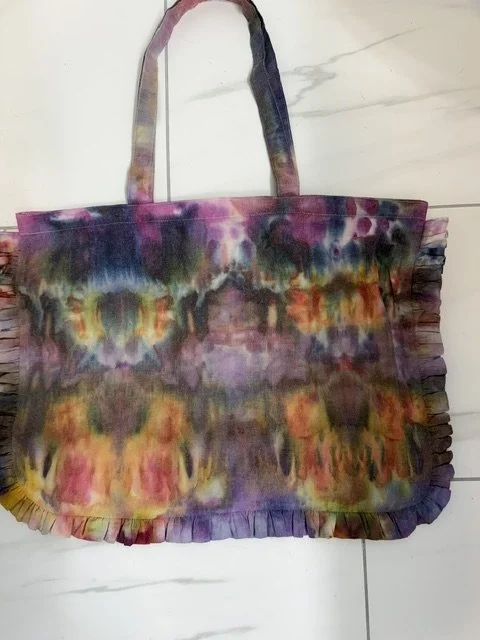 finished ice dyed ruffle tote