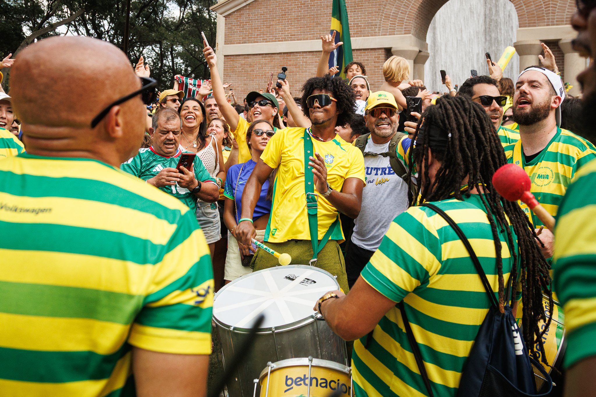 ALLYNADAMS_Brasil Fan Drums_1066-2.JPG