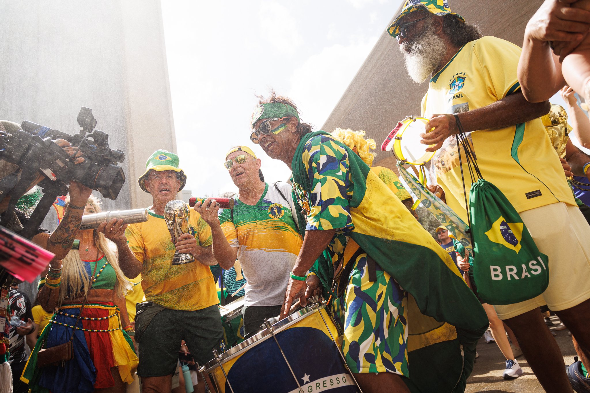 ALLYNADAMS_Brasil Fan Drums_0525-2.JPG