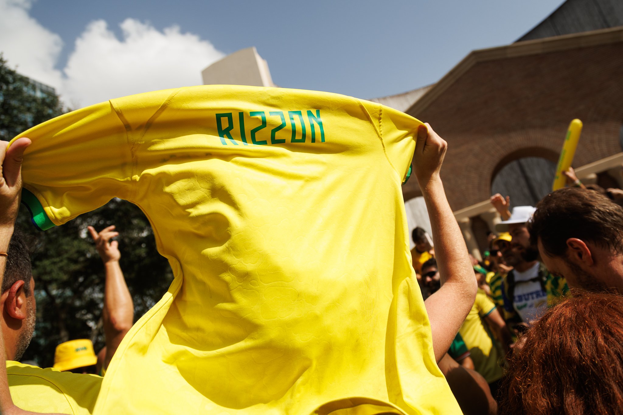 ALLYNADAMS_Brasil Fan Drums_1286-2.JPG