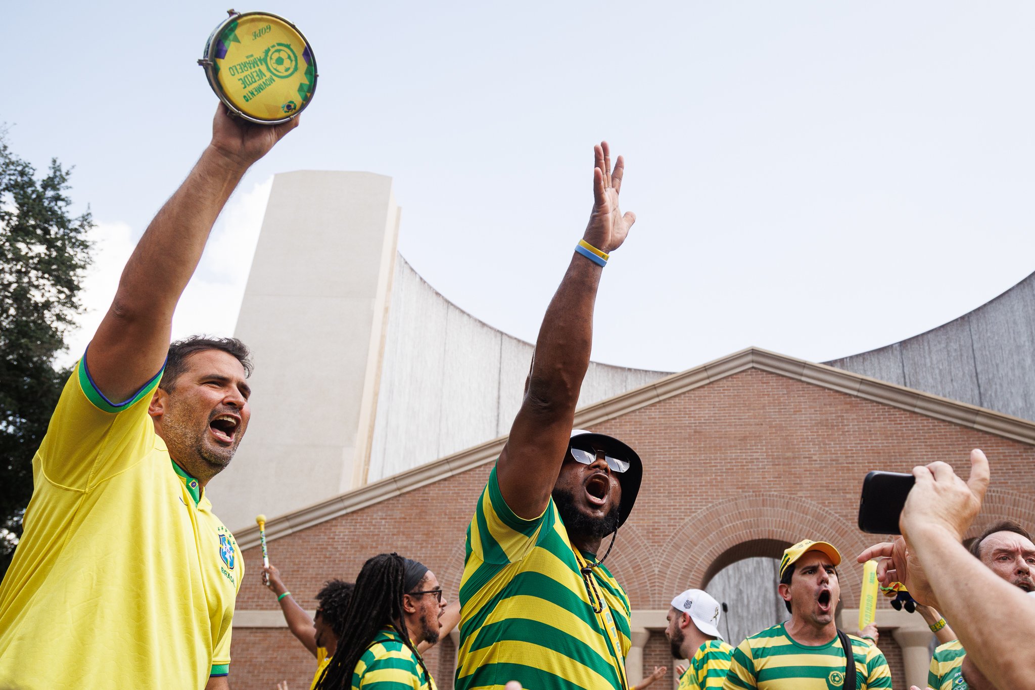 ALLYNADAMS_Brasil Fan Drums_1176-2.JPG
