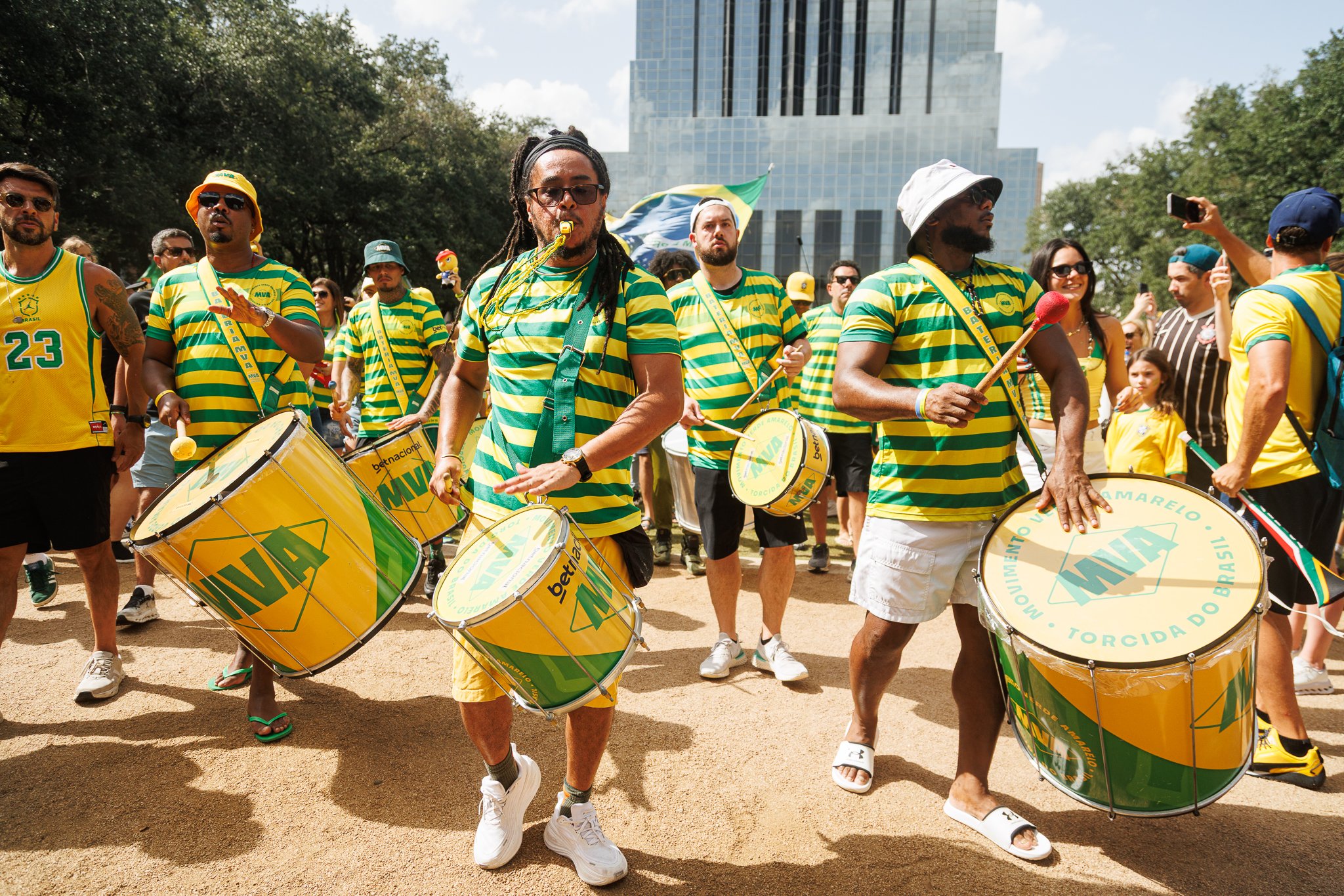 ALLYNADAMS_Brasil Fan Drums_0831-2.JPG