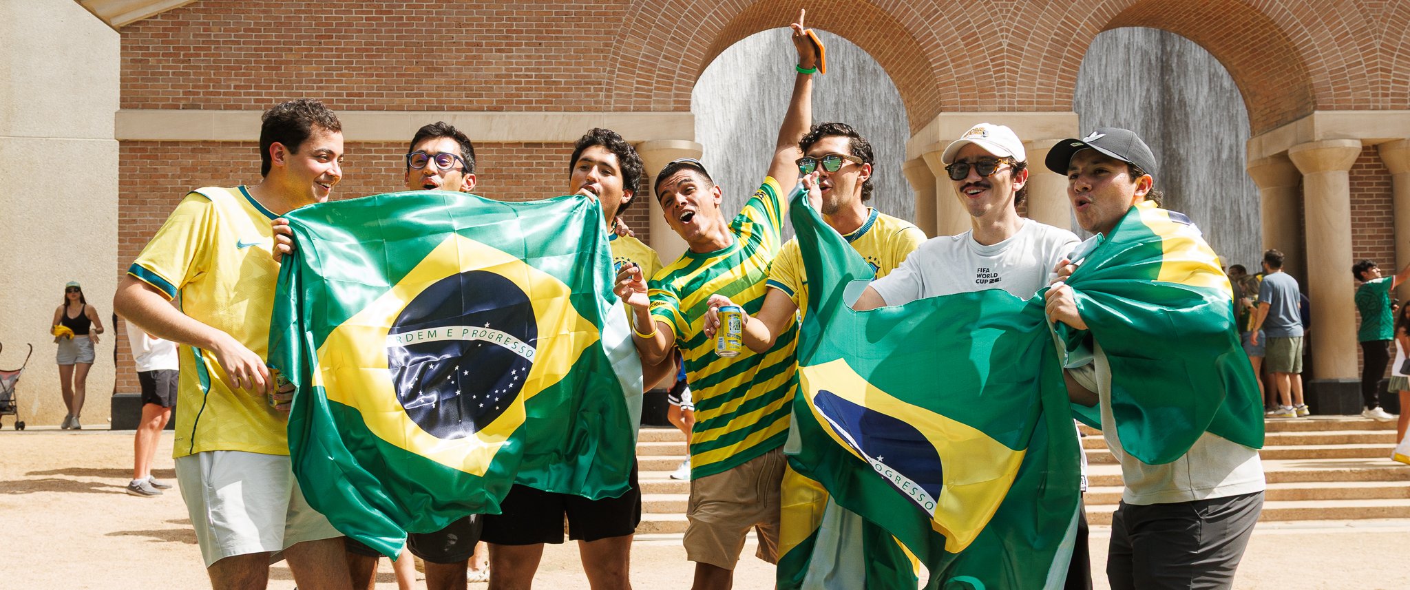 ALLYNADAMS_Brasil Fan Drums_0792-2.JPG