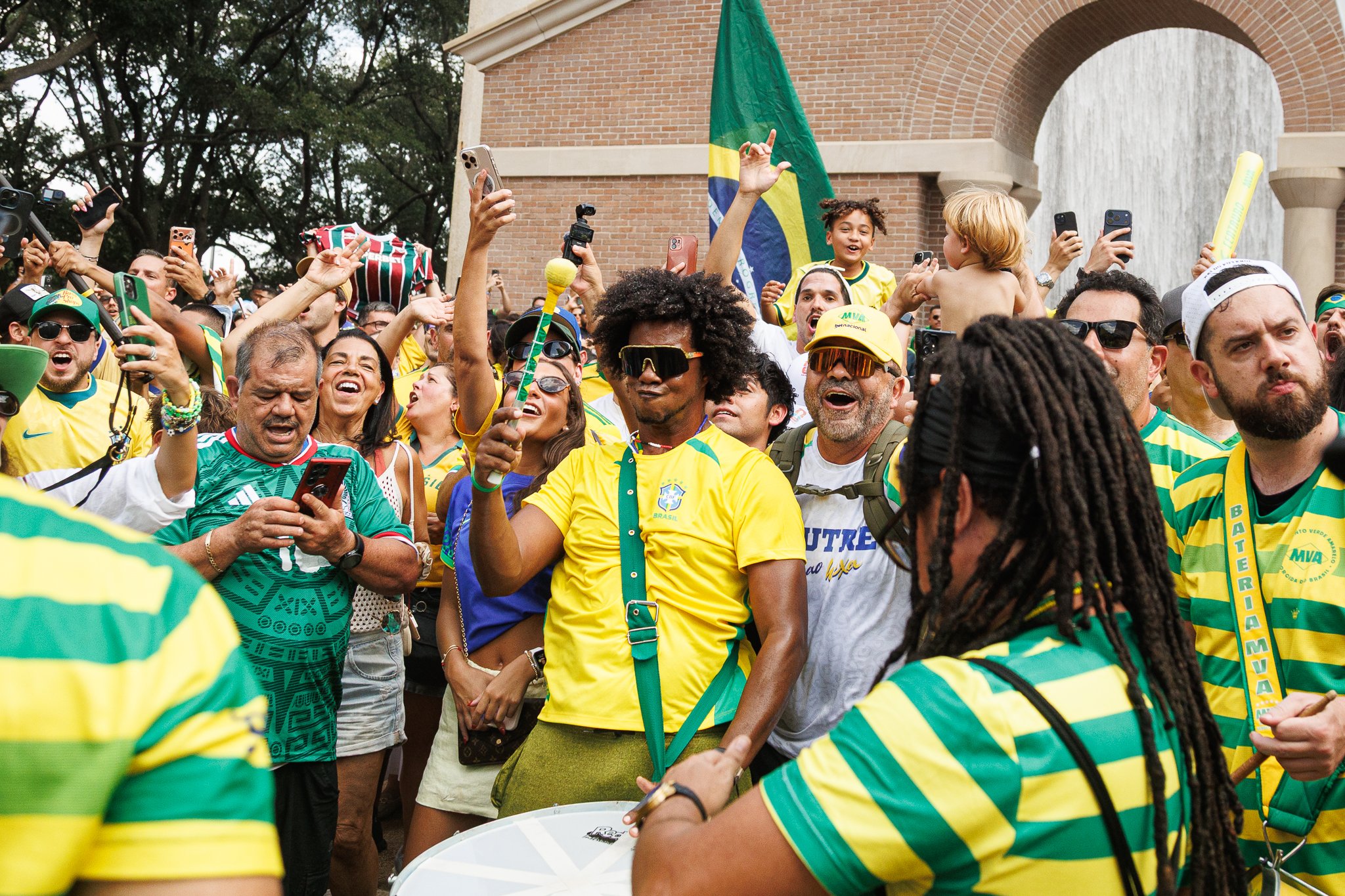 ALLYNADAMS_Brasil Fan Drums_1063-2.JPG