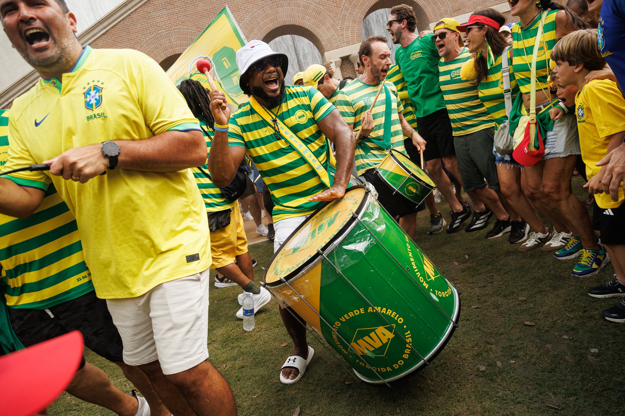 ALLYNADAMS_Brasil Fan Drums_1096-2.JPG
