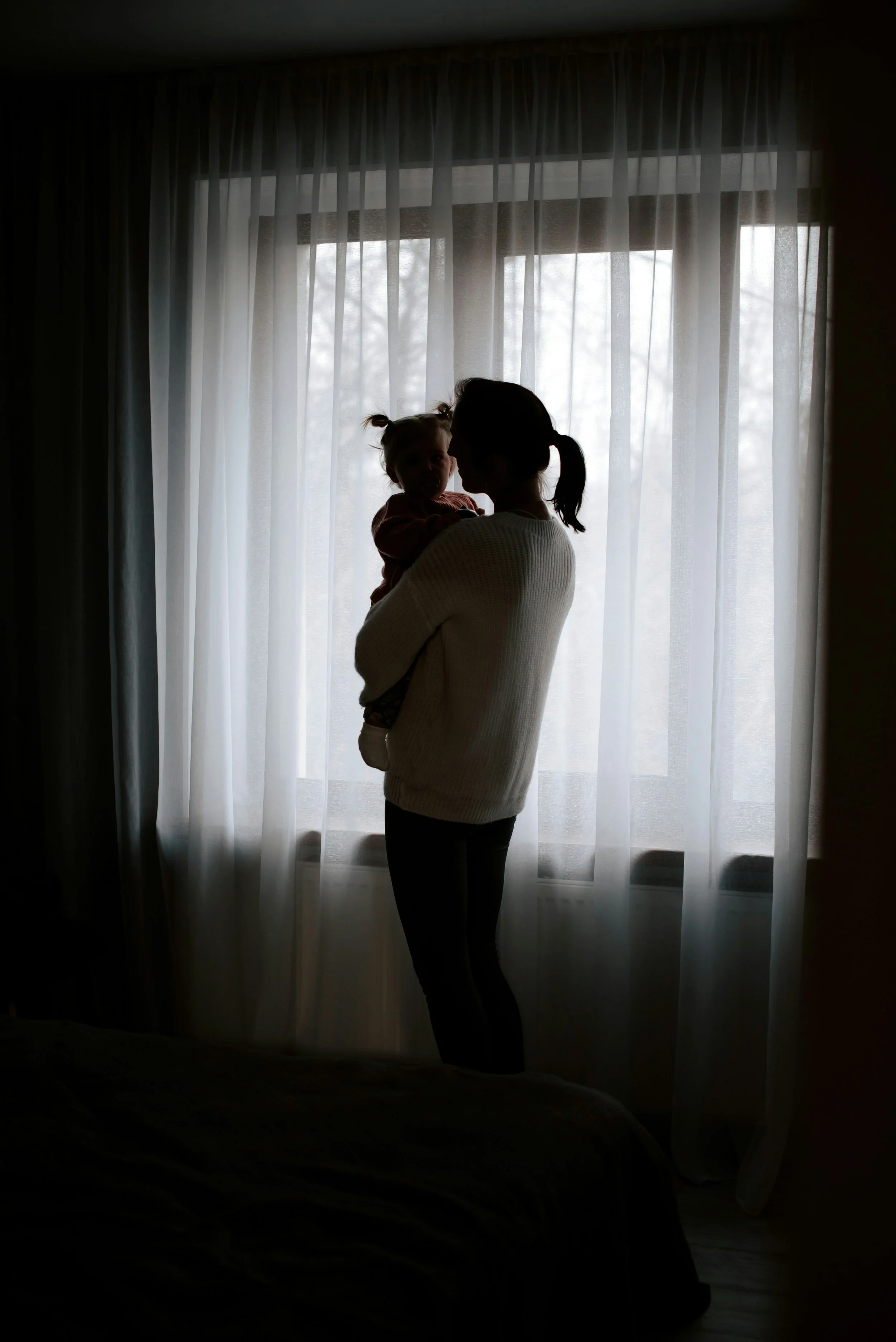 Why Motherhood Can Feel Lonely (Even When You’re Never Alone)