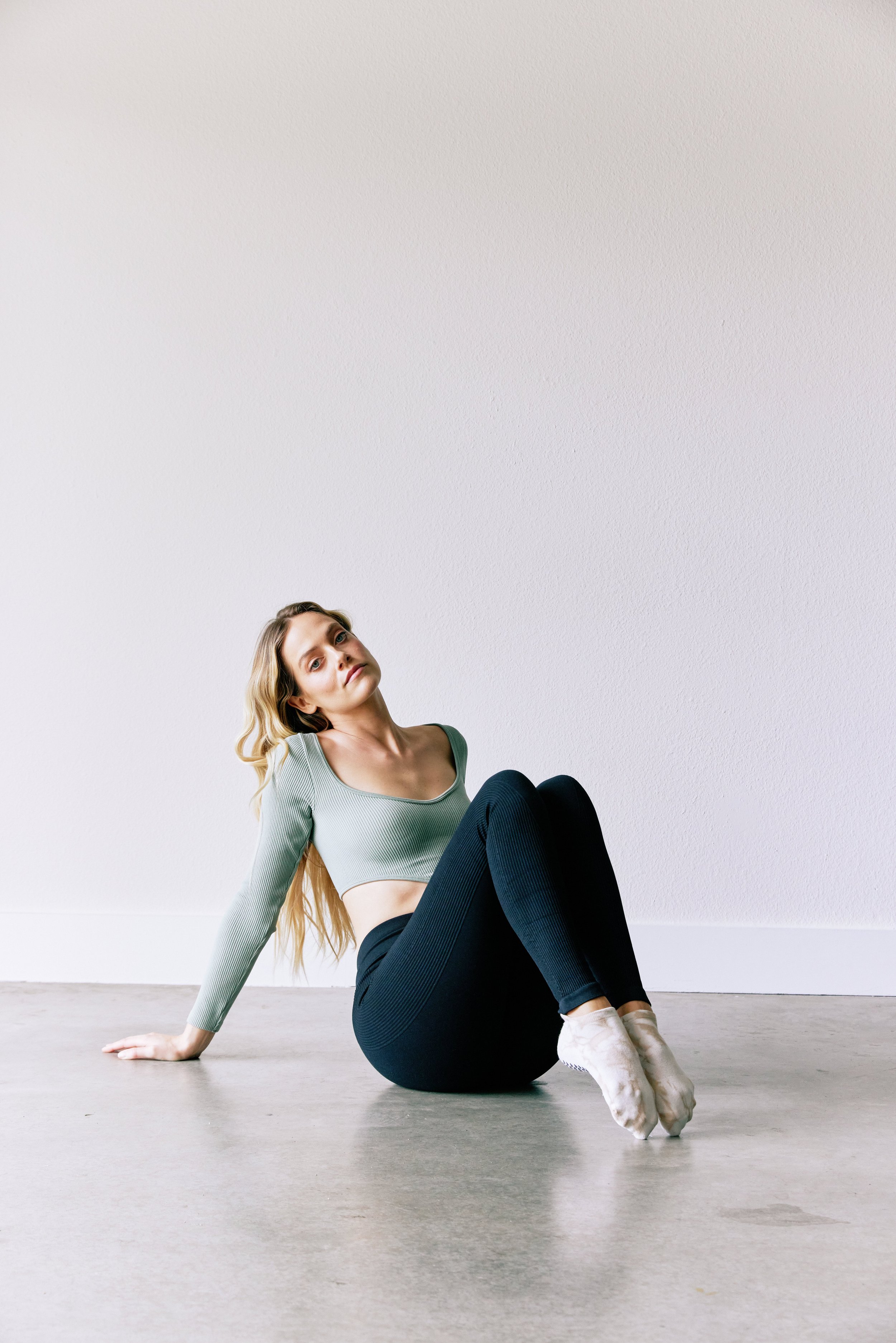 Pointe_Studio_AW232471 copy (1).jpg