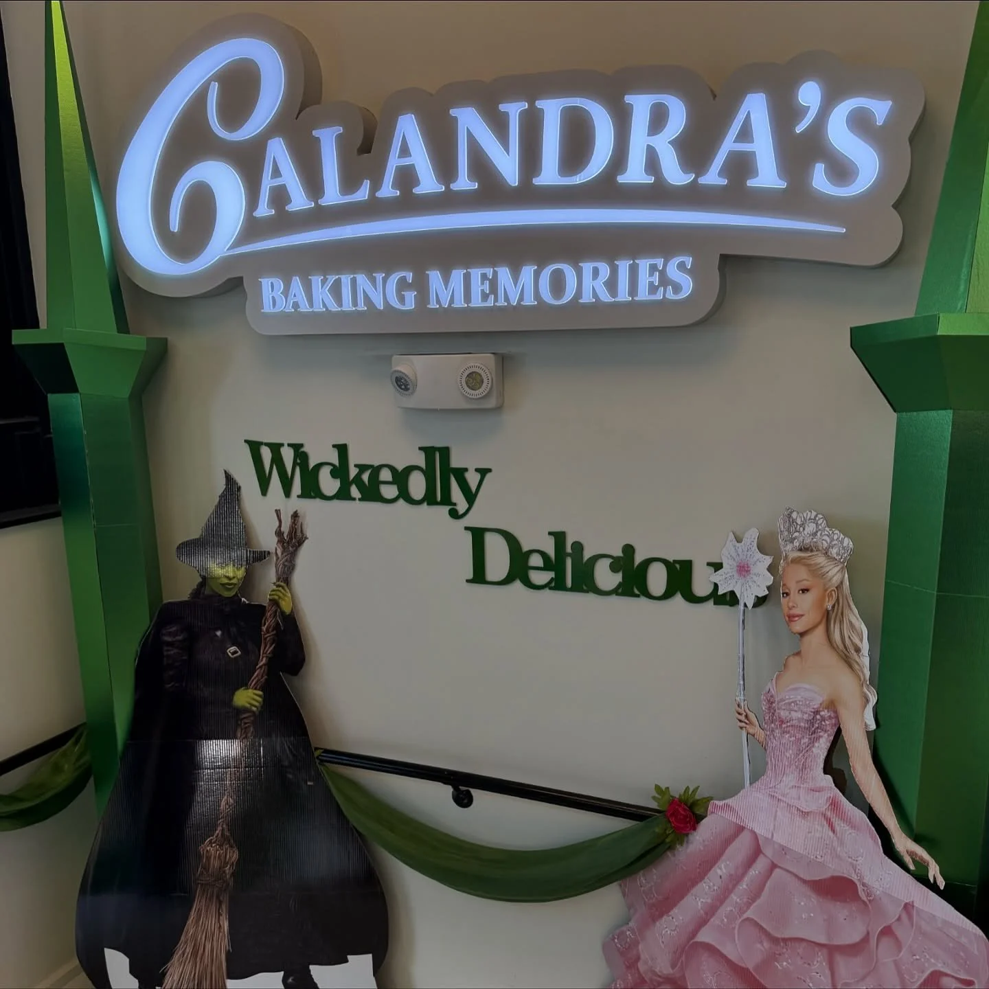 🫧 Proof that even a little Wickedness can be delicious 💚🫖✨
Read all the sweet details about our wicked tea party fun at the link in bio 💕