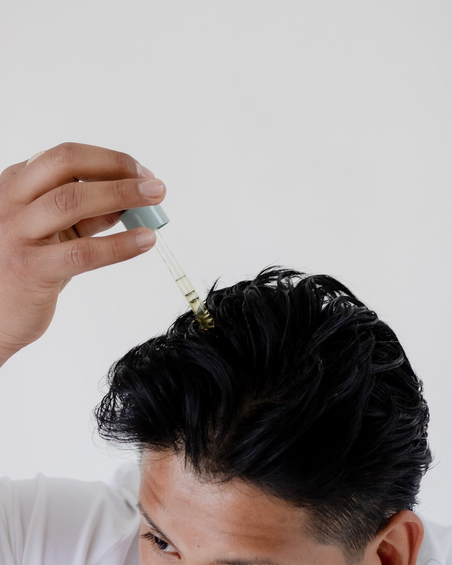 Headspa treatments aren&rsquo;t for just one type of person- they&rsquo;re for everyone 🫶🏽

Healthy hair starts at the root and EVERYONE deserves to relax, refresh, and recharge! 

#headspaforall #scalpcarematters #allhairtypes #allgenders