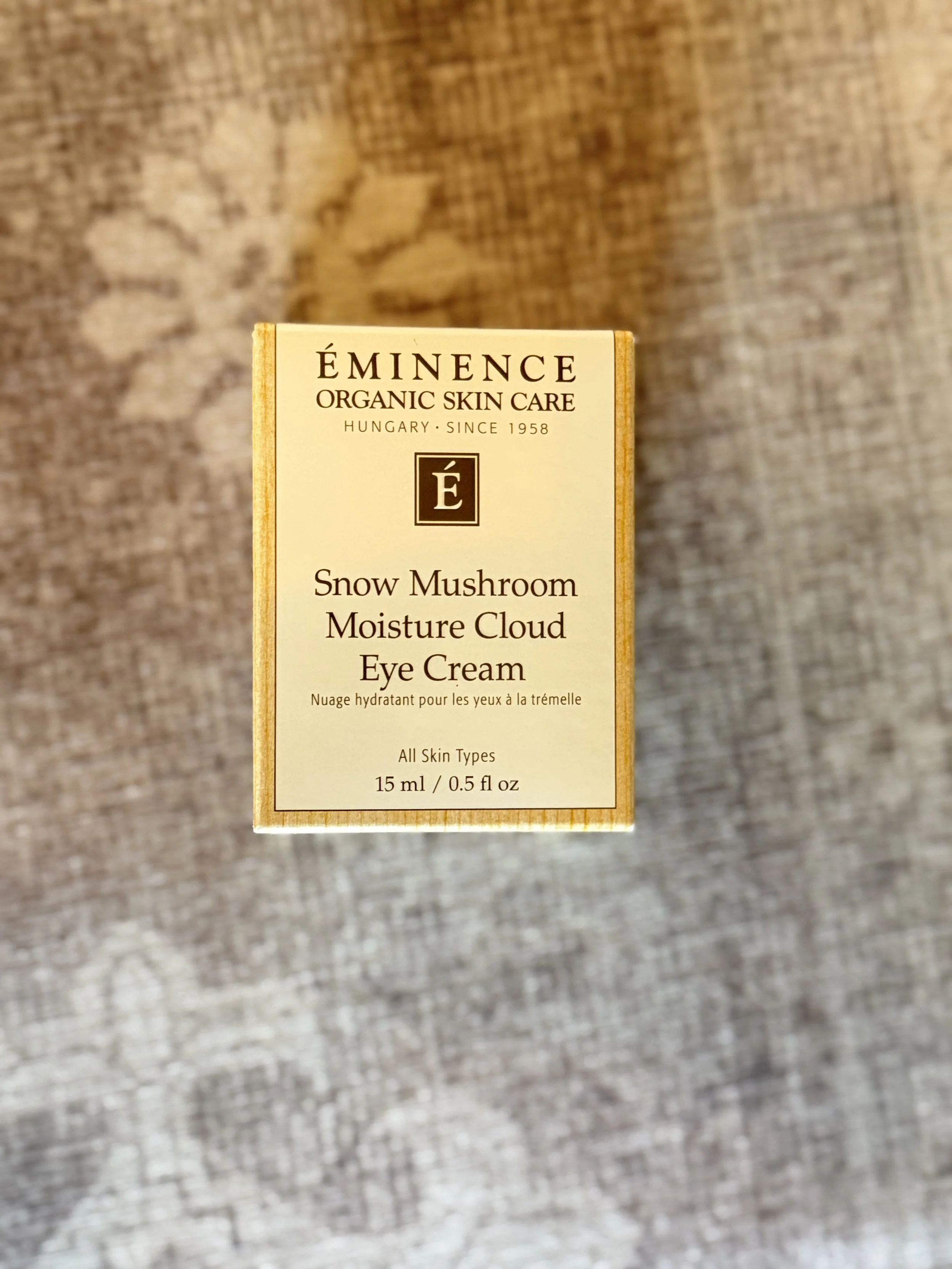 Snow Mushroom Moisture Cloud Eye Cream