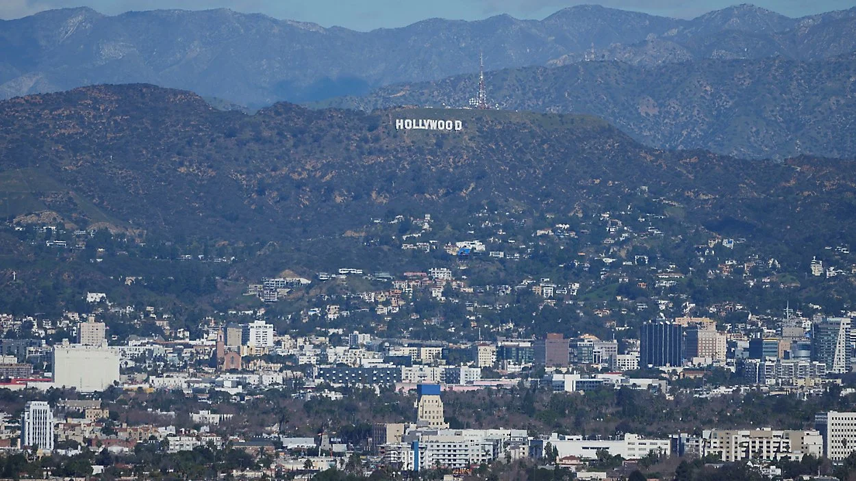 Hollywood comes together to donate furniture to fire victims