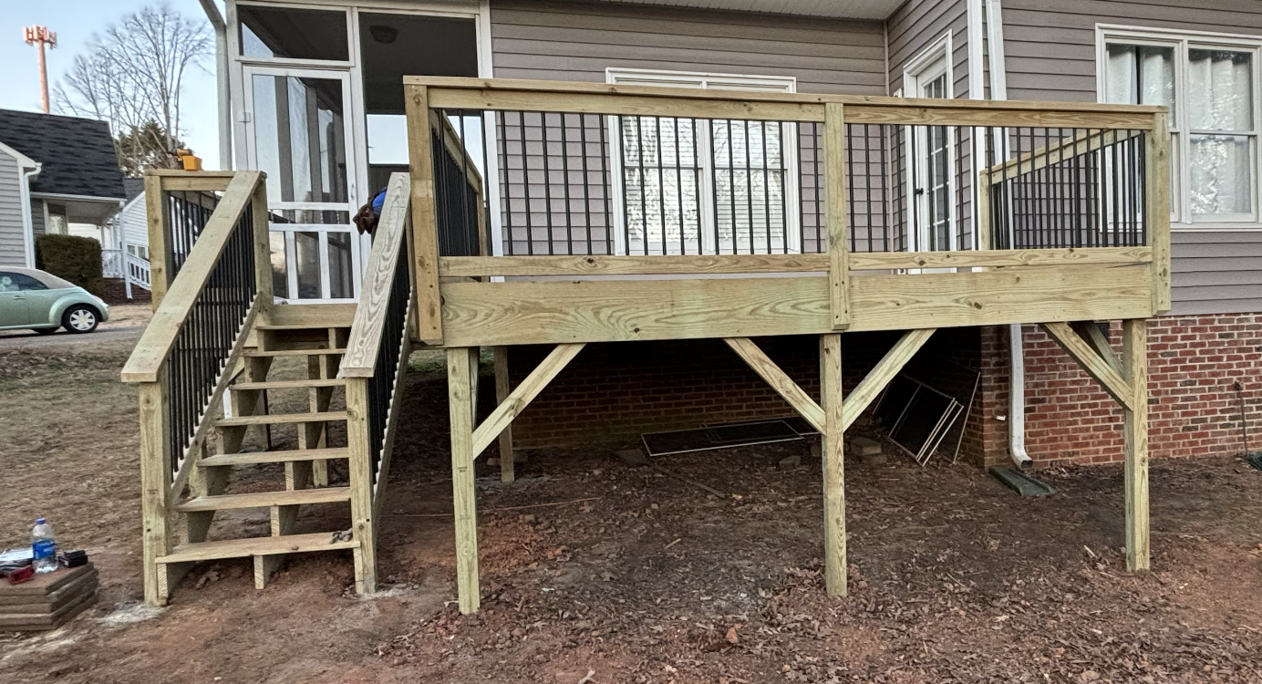 A picture of a new deck built by Chip Gaynor