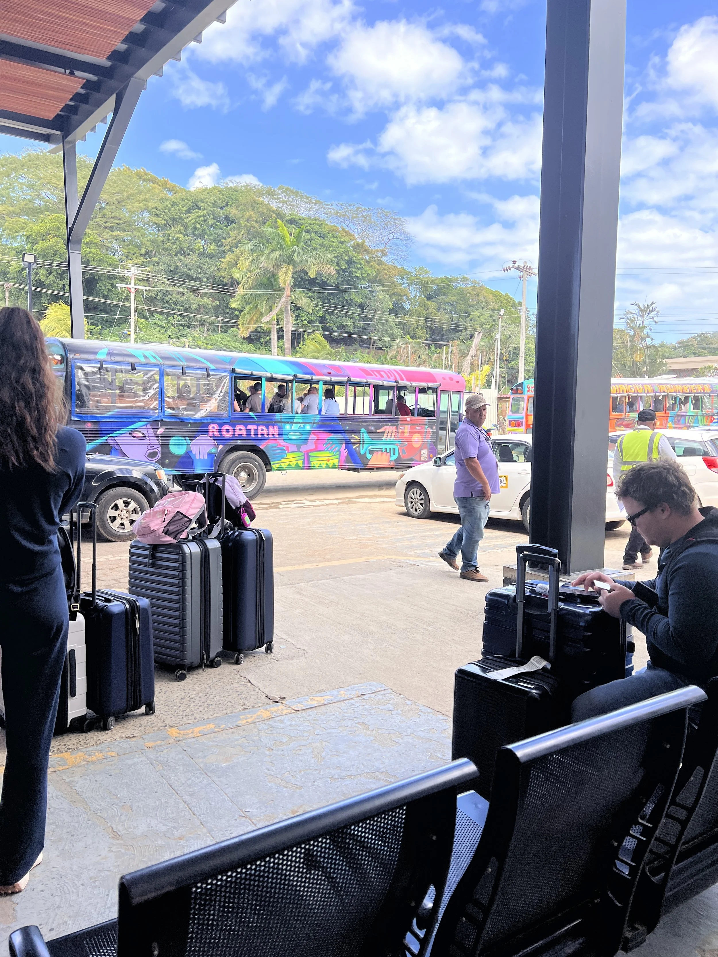 Important Roatan Customs INformaion