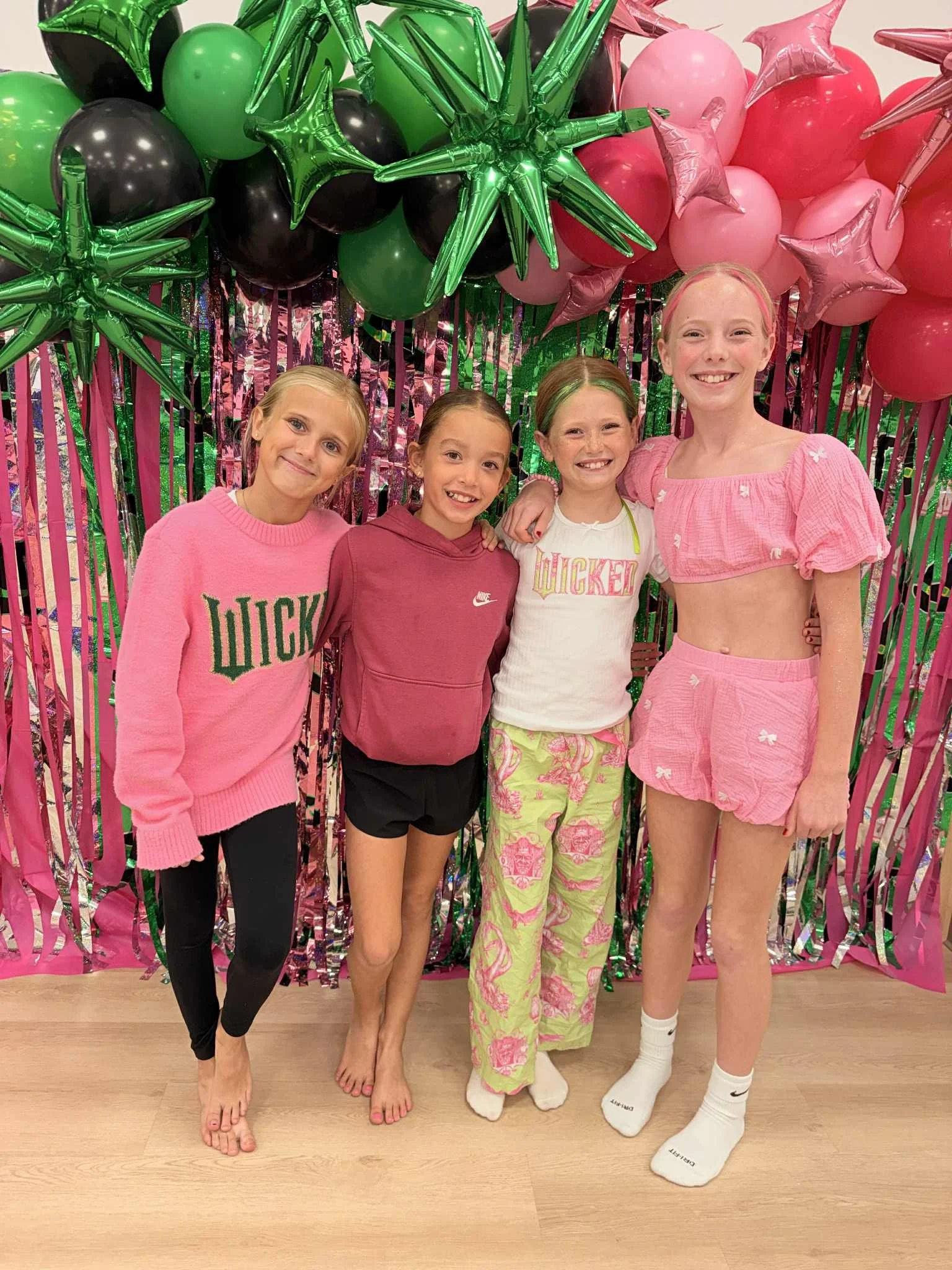 We had a WICKEDLY magical night at our Wicked Movie Night!✨ Thanks for joining us, friends! 🩷💚