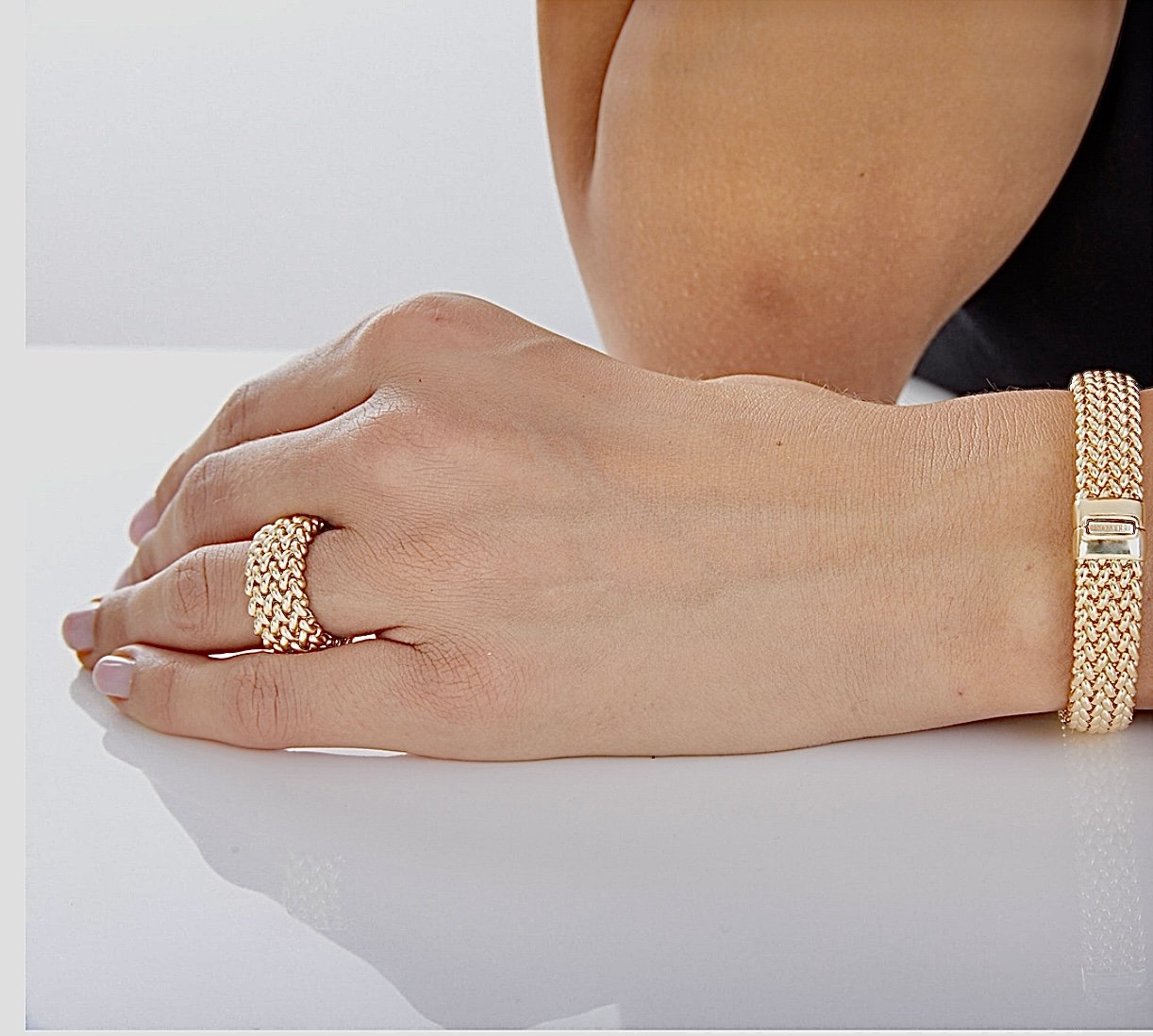 chicco bl and ring.jpg