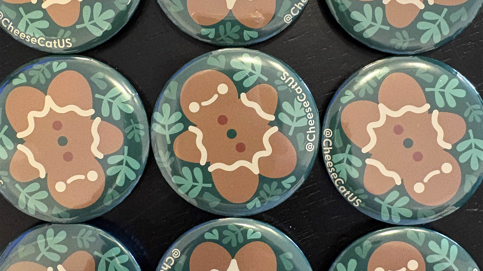 Holiday Buttons!