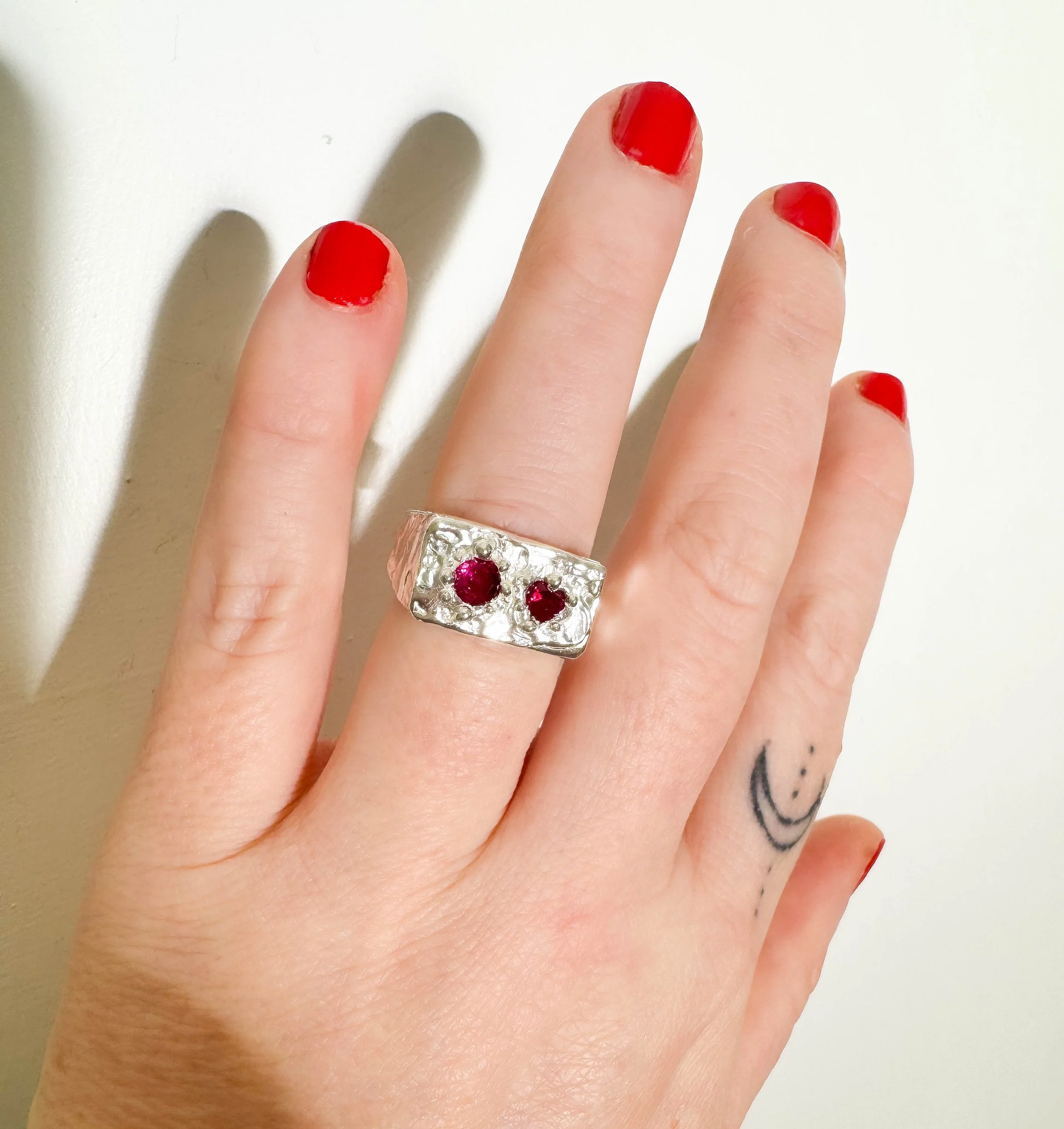 Love signet ring size AUS N / US 7