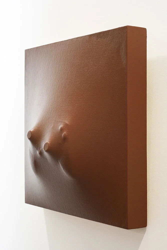 2025 Mocha Mousse Right Side View WEB.jpg