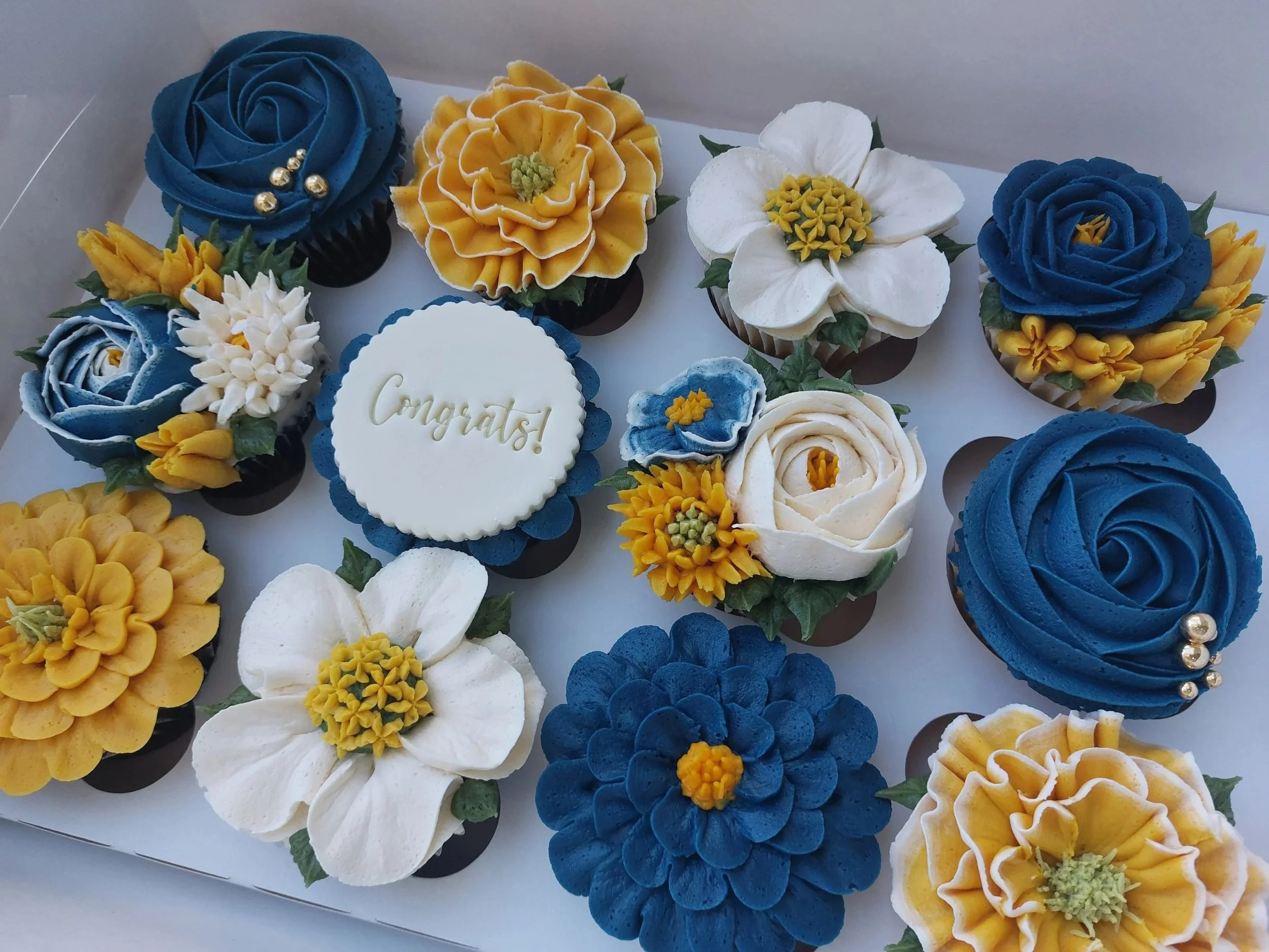 Montana State Graduation Cupcakes