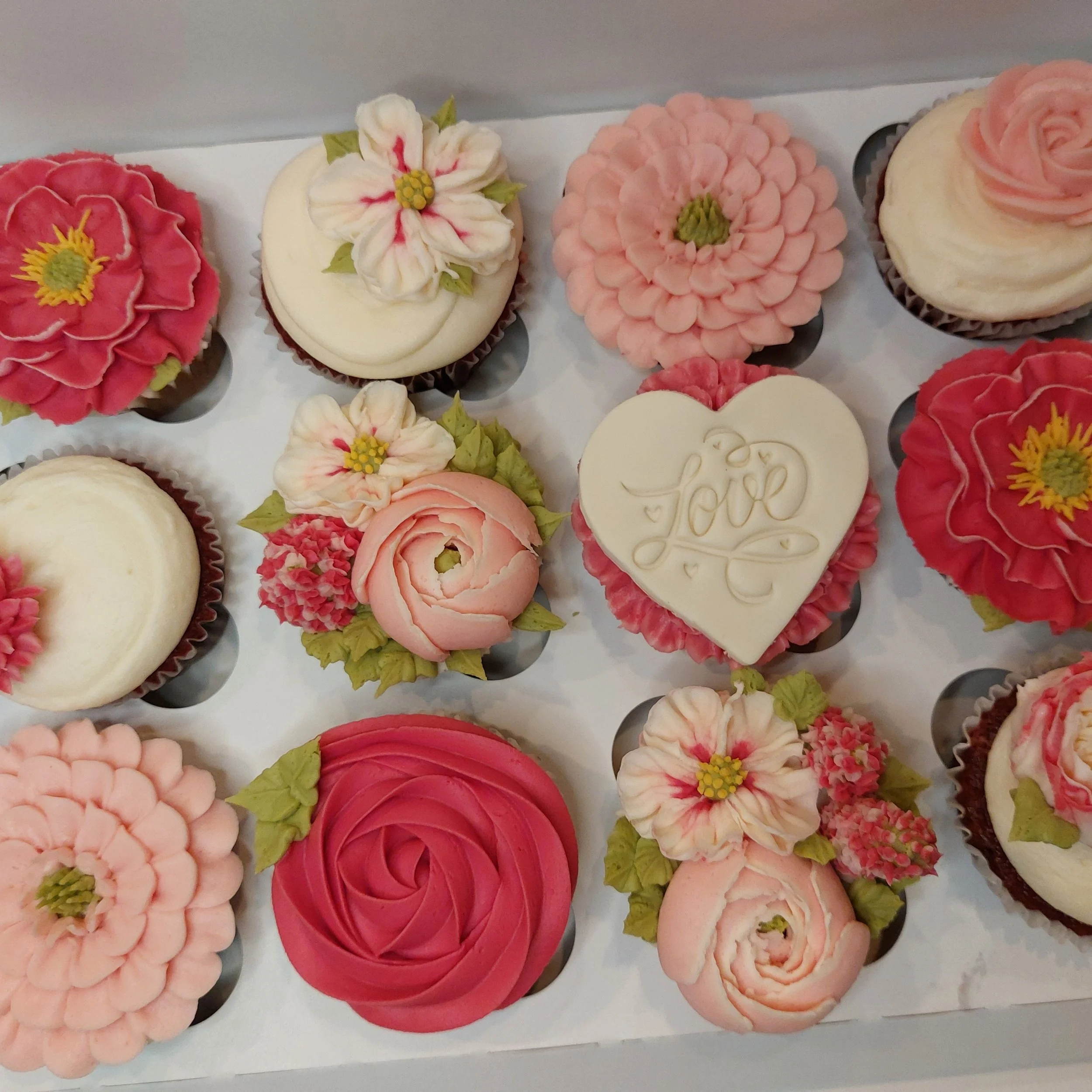 Valentine's day cupcakes