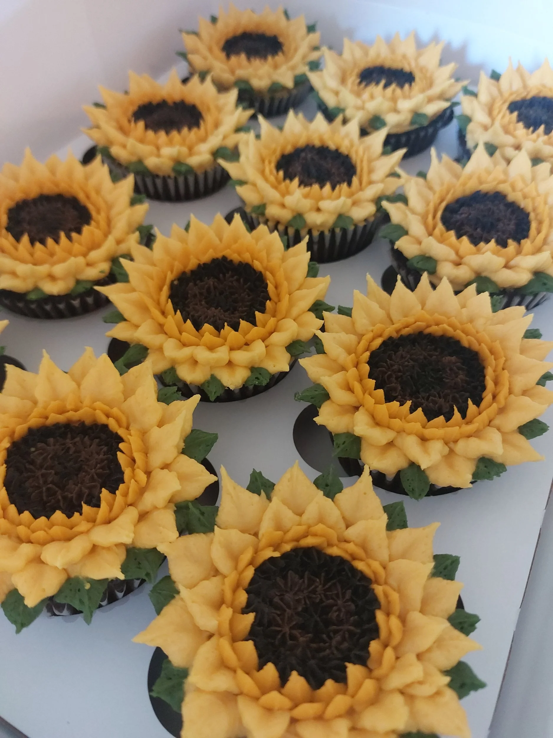 Sunflower cupcakes