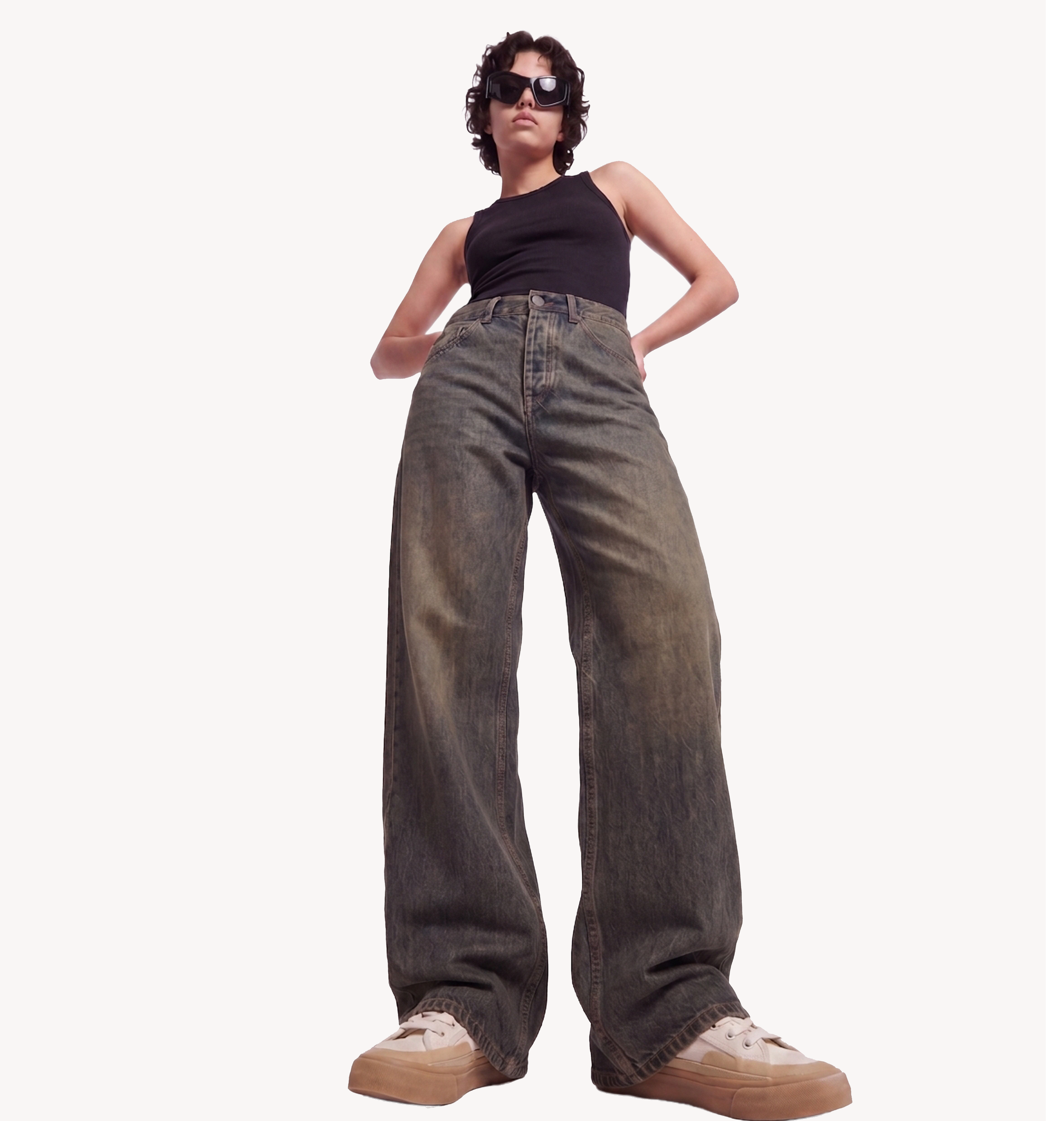 Indigo Dark Faded Jeans - On Model Shot Woman 2.png