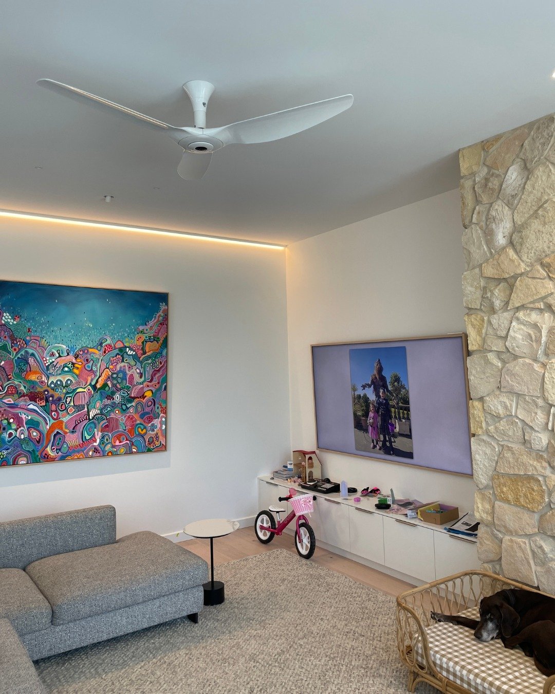 With the Autumn weather cooling down, you might find yourself turning the aircon off and relying on the trusty ceiling fan.
If you need an upgrade or an install, reach out! We're here to help. ⚡️

#adelaideelectrician #ntselectrical #adelaidehillsele