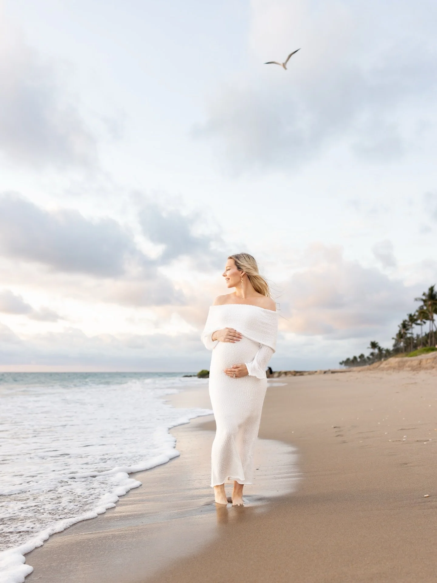 This is what happens when you stop trying to control it.
The forecast. The wind, the light, the way you naturally reach for each other. The best moments always feel a little undone. Wind in your hair, fabric moving, the quiet way you come together na