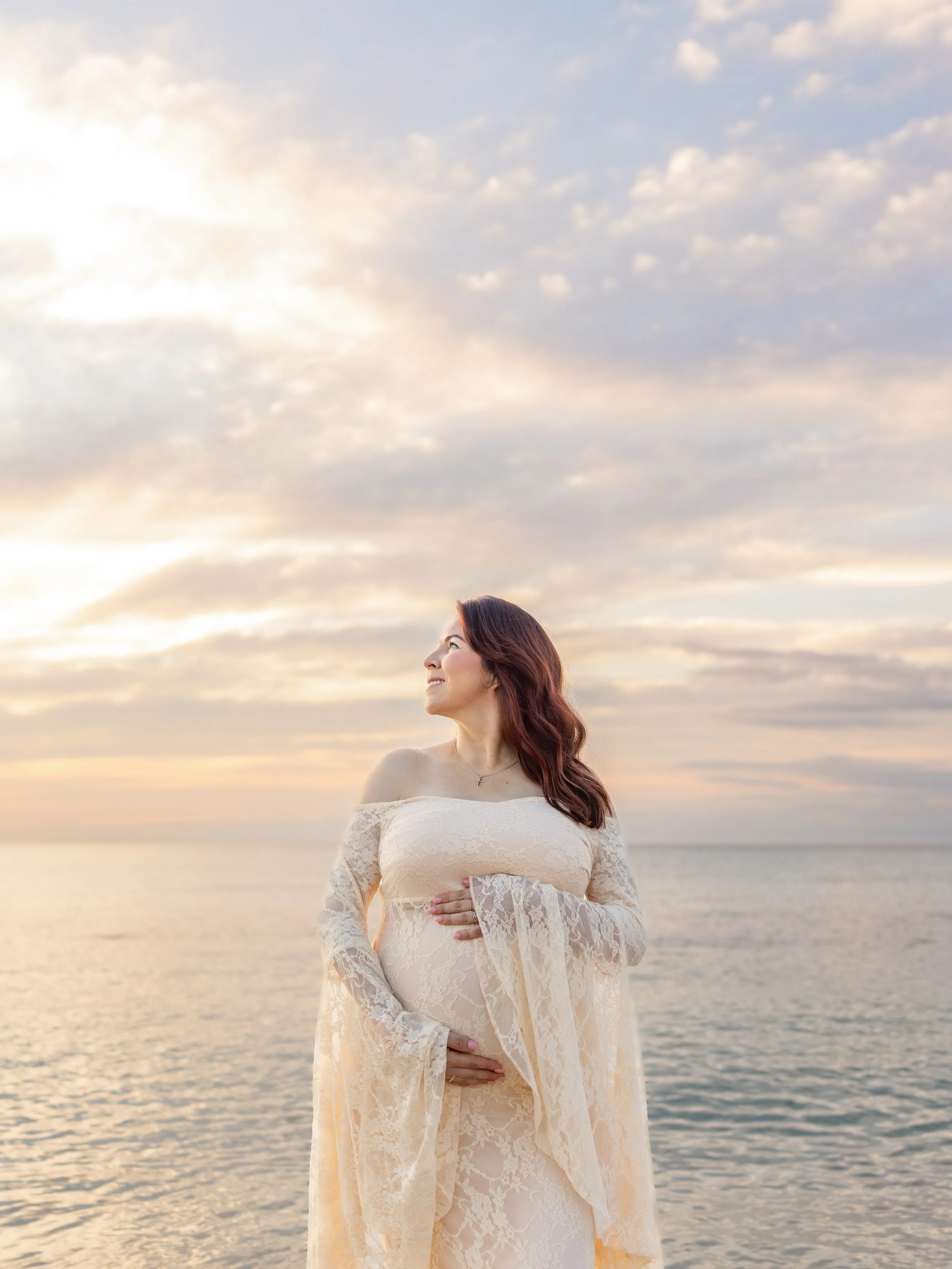Miracle babies + beautiful sunrise, my favorite combination! ✨💓 Met this beautiful couple from Cali in Miami for a dreamy maternity session. 

I think it is so special when couples include me in their babymoon plans. I even have clients reach out an