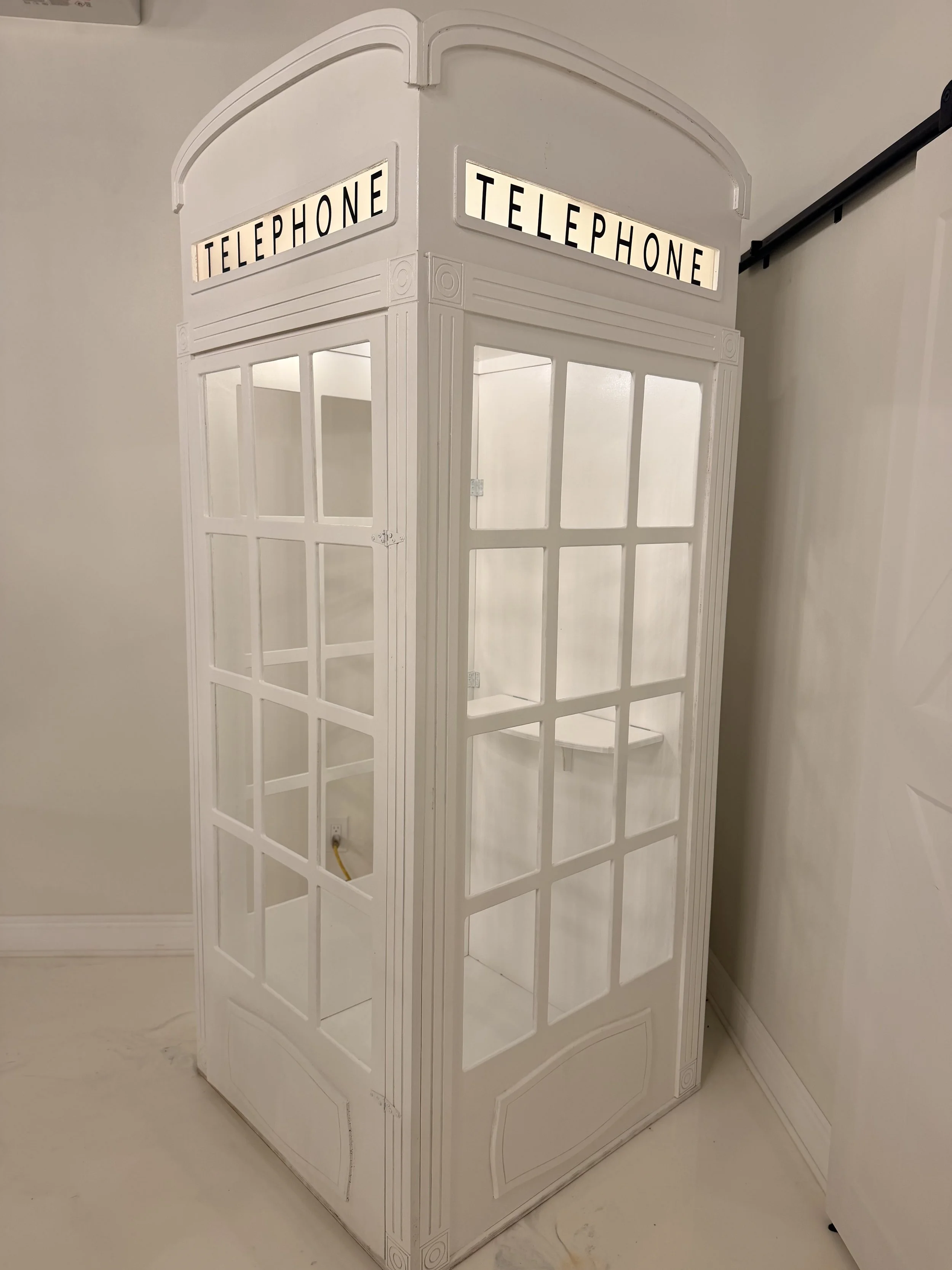 Vintage Phonebooth & Audio Guestbook Phone