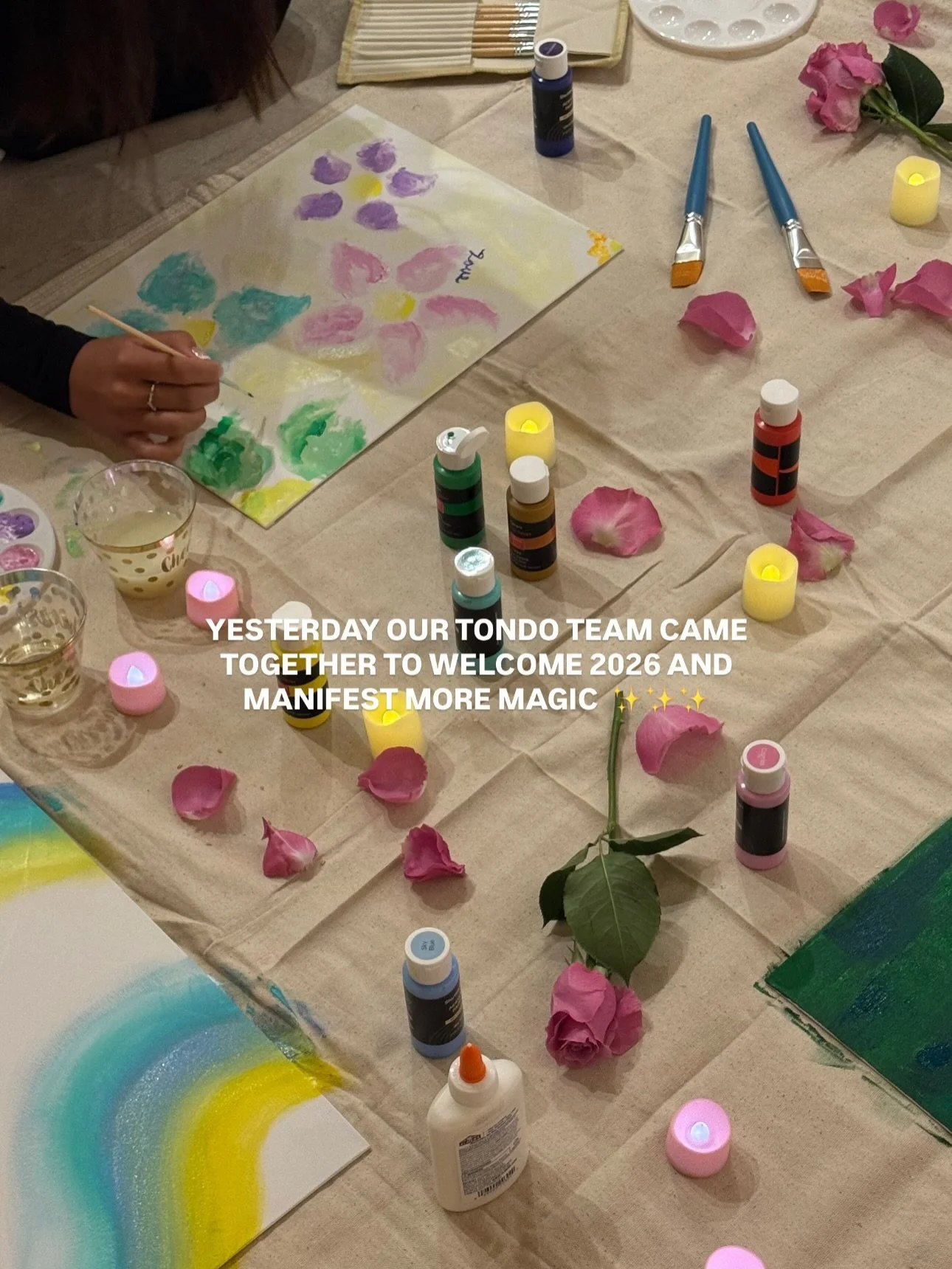 A peek at our team vision board party on Sunday 🦋 making magic and dream come true, together!

Should we do another one? 👀✨